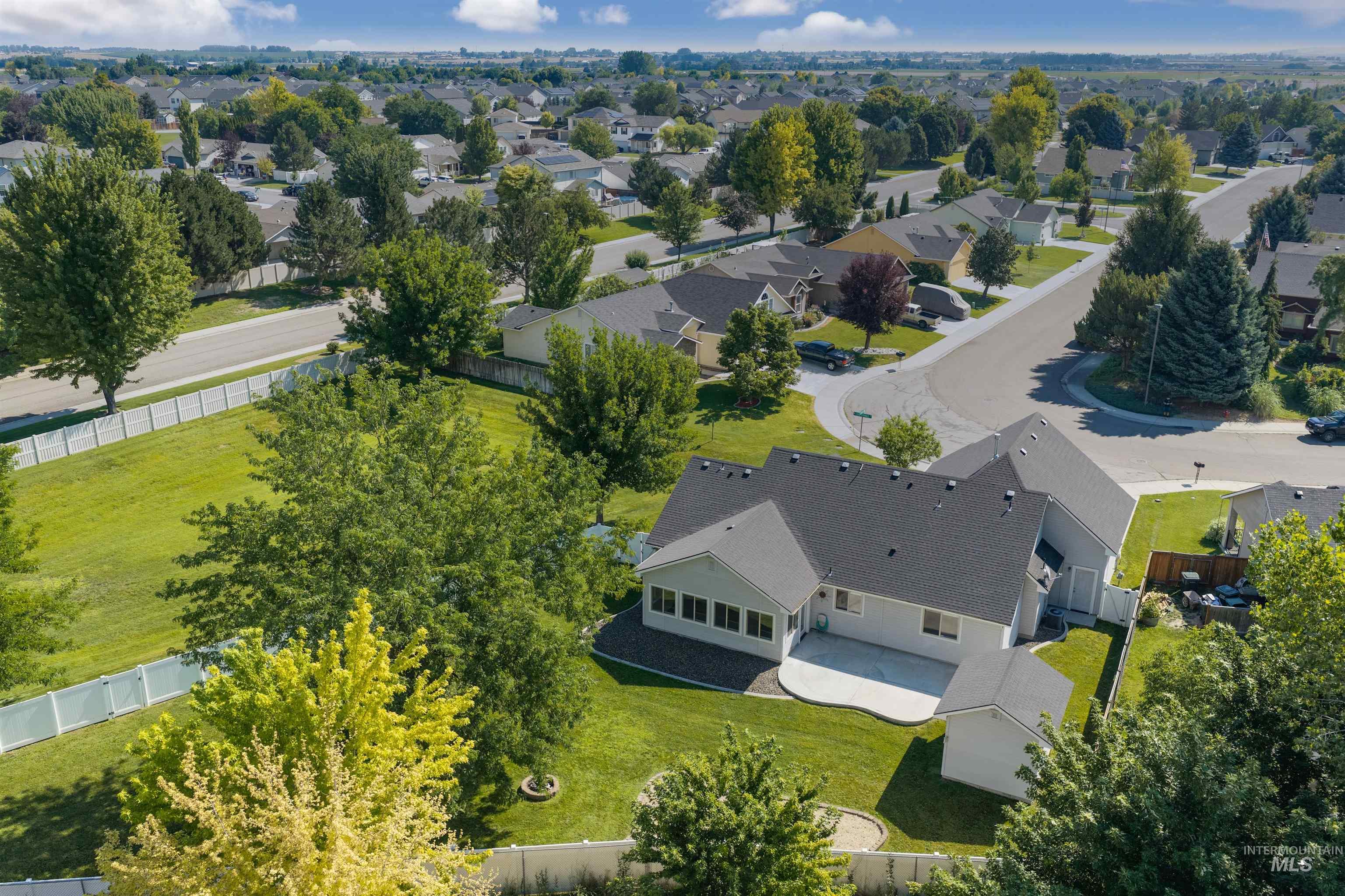 2129 N Cool Springs Ave, Kuna, Idaho 83643, 3 Bedrooms, 2 Bathrooms, Residential For Sale, Price $475,000, 98995408