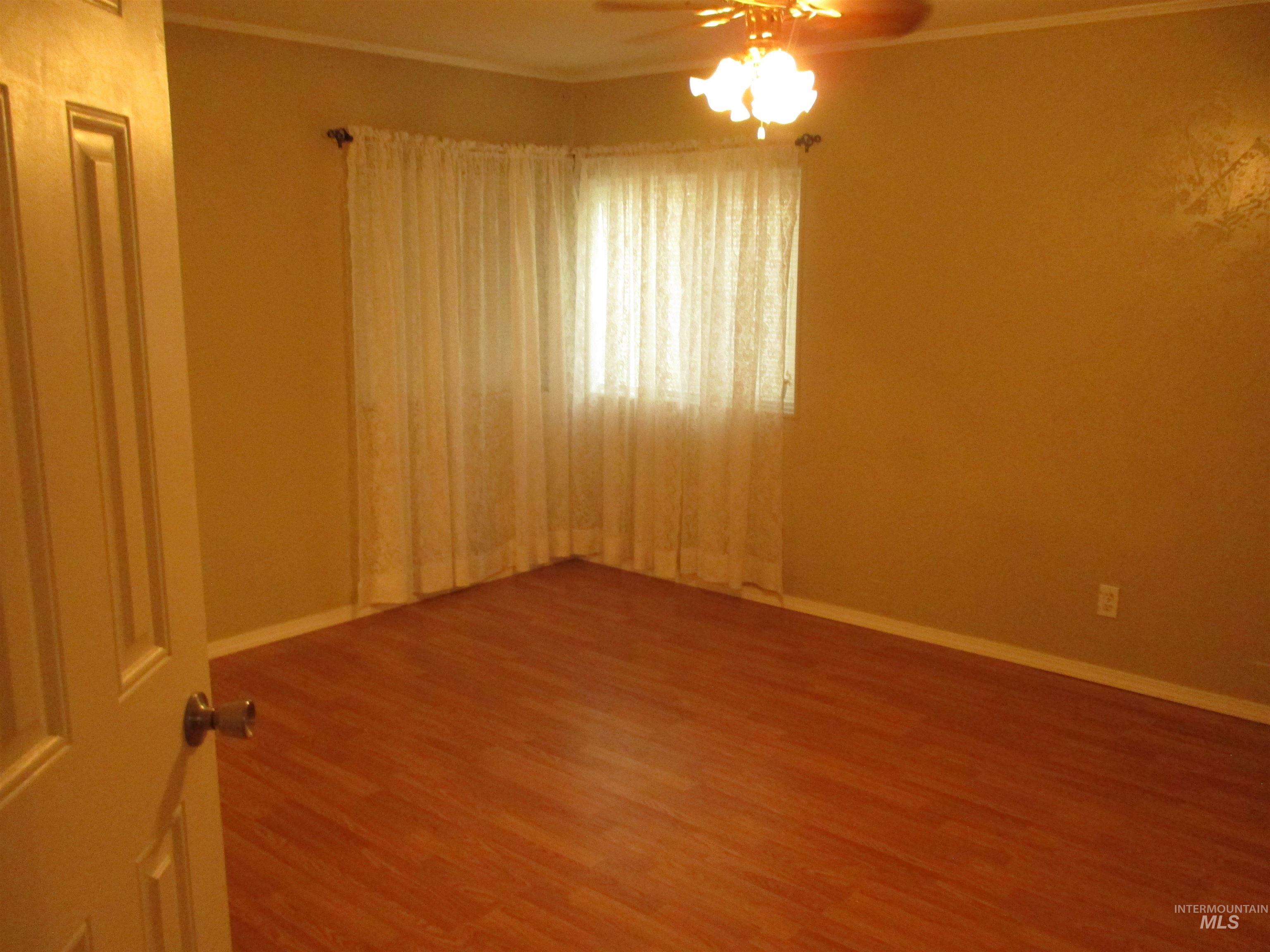 211 Villa Circle, Twin Falls, Idaho 83301, 3 Bedrooms, 2 Bathrooms, Residential For Sale, Price $257,900, 98995411