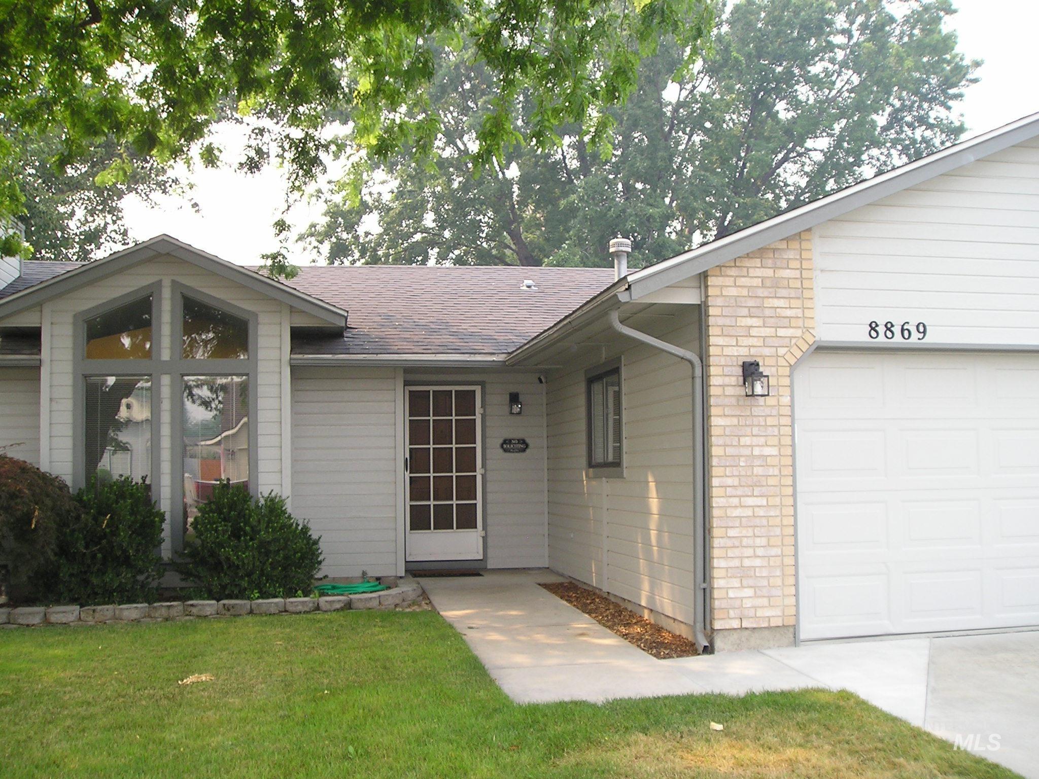 8869 W Lancelot St., Boise, Idaho 83704, 3 Bedrooms, 2 Bathrooms, Residential For Sale, Price $435,000, 98995414
