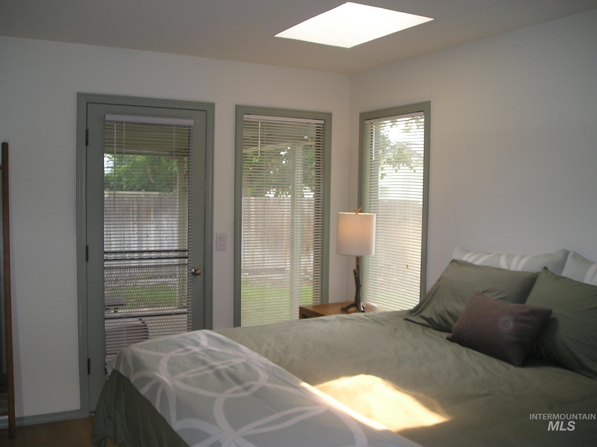8869 W Lancelot St., Boise, Idaho 83704, 3 Bedrooms, 2 Bathrooms, Residential For Sale, Price $435,000, 98995414