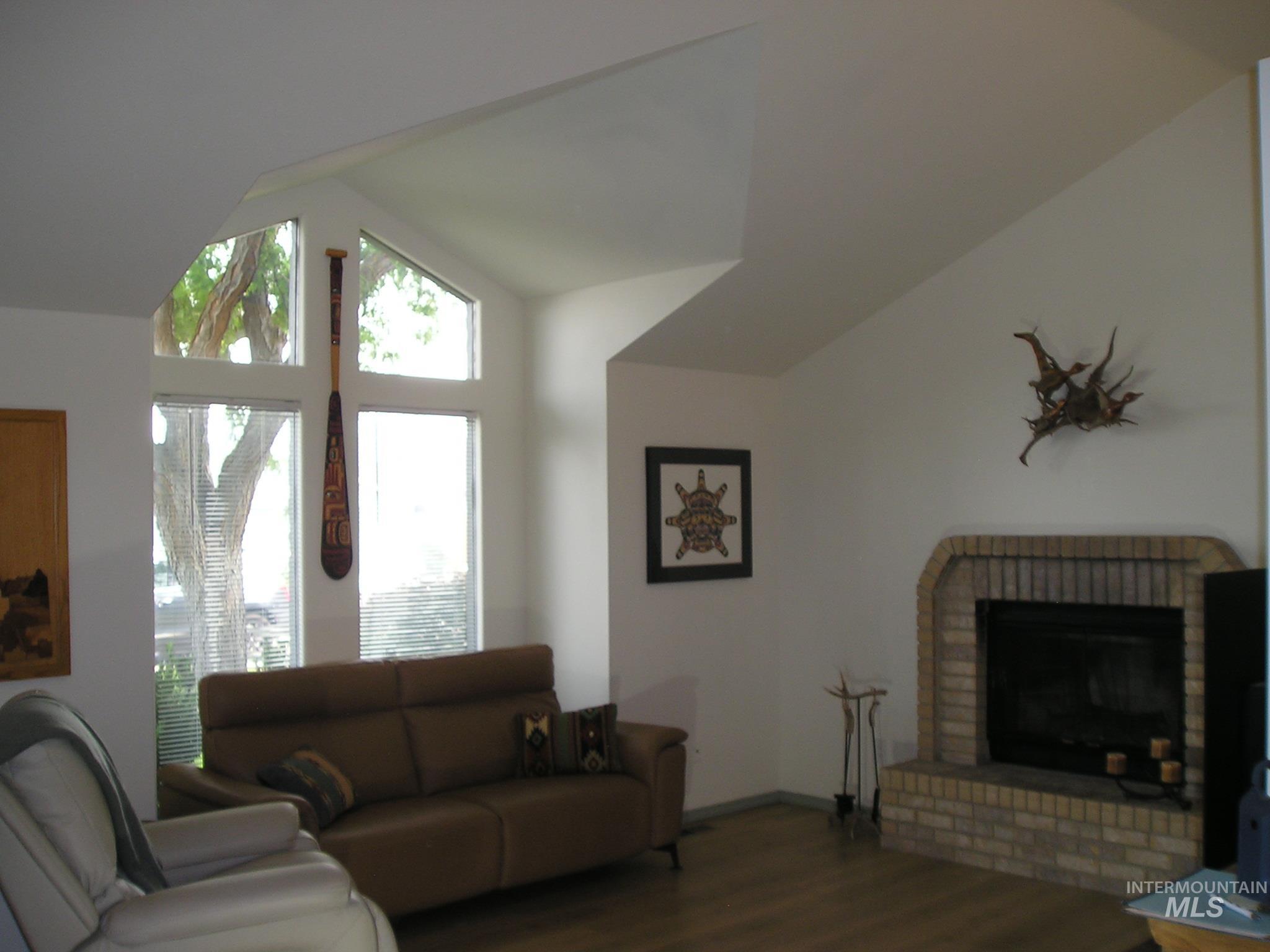8869 W Lancelot St., Boise, Idaho 83704, 3 Bedrooms, 2 Bathrooms, Residential For Sale, Price $435,000, 98995414