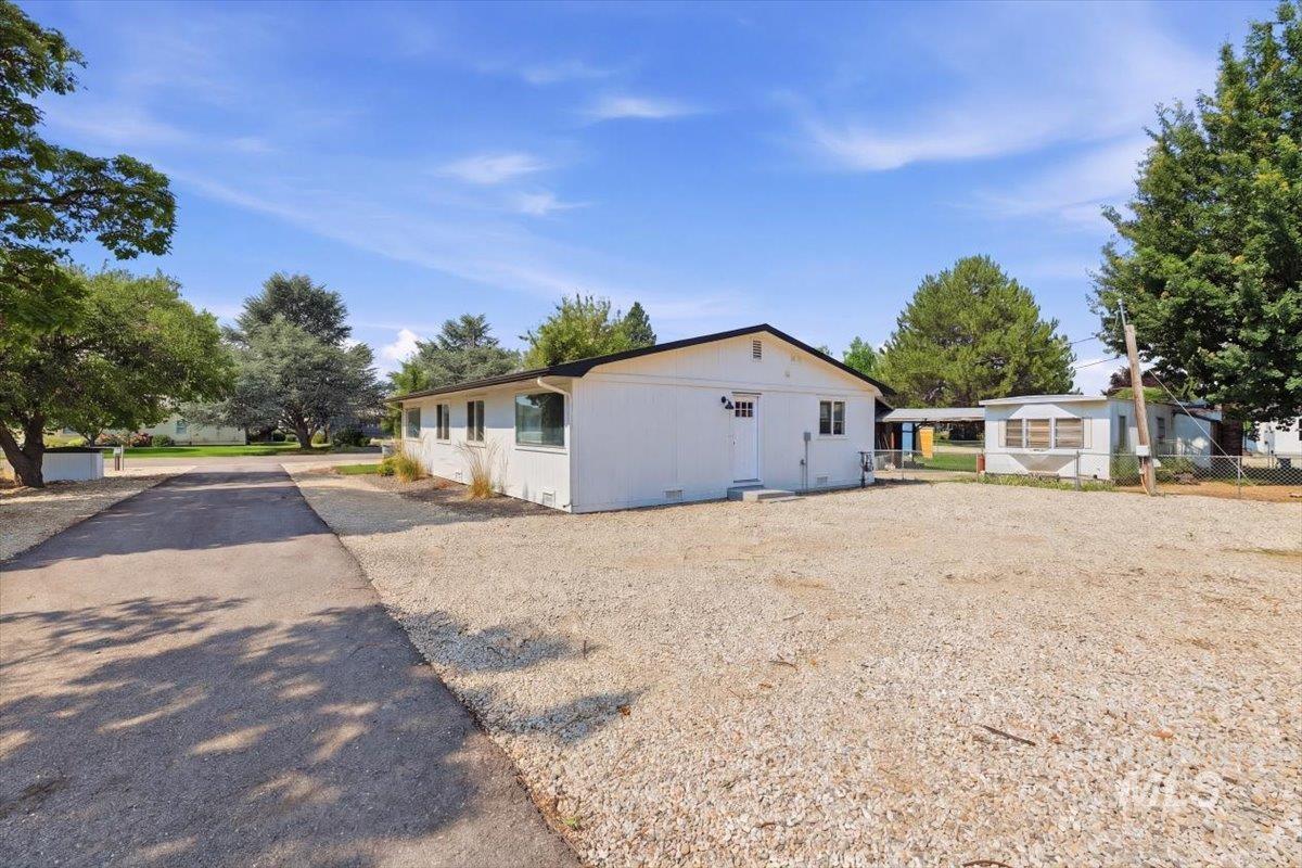 10312 W Claudia Rd, Boise, Idaho 83714, 3 Bedrooms, 2 Bathrooms, Residential For Sale, Price $399,990, 98995416
