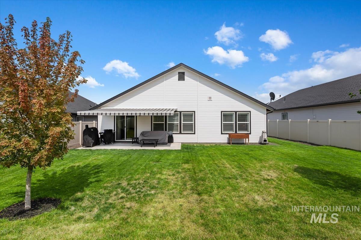 3771 S Walnut Rdige Way, Nampa, Idaho 83687, 3 Bedrooms, 2 Bathrooms, Residential For Sale, Price $424,900, 98995417