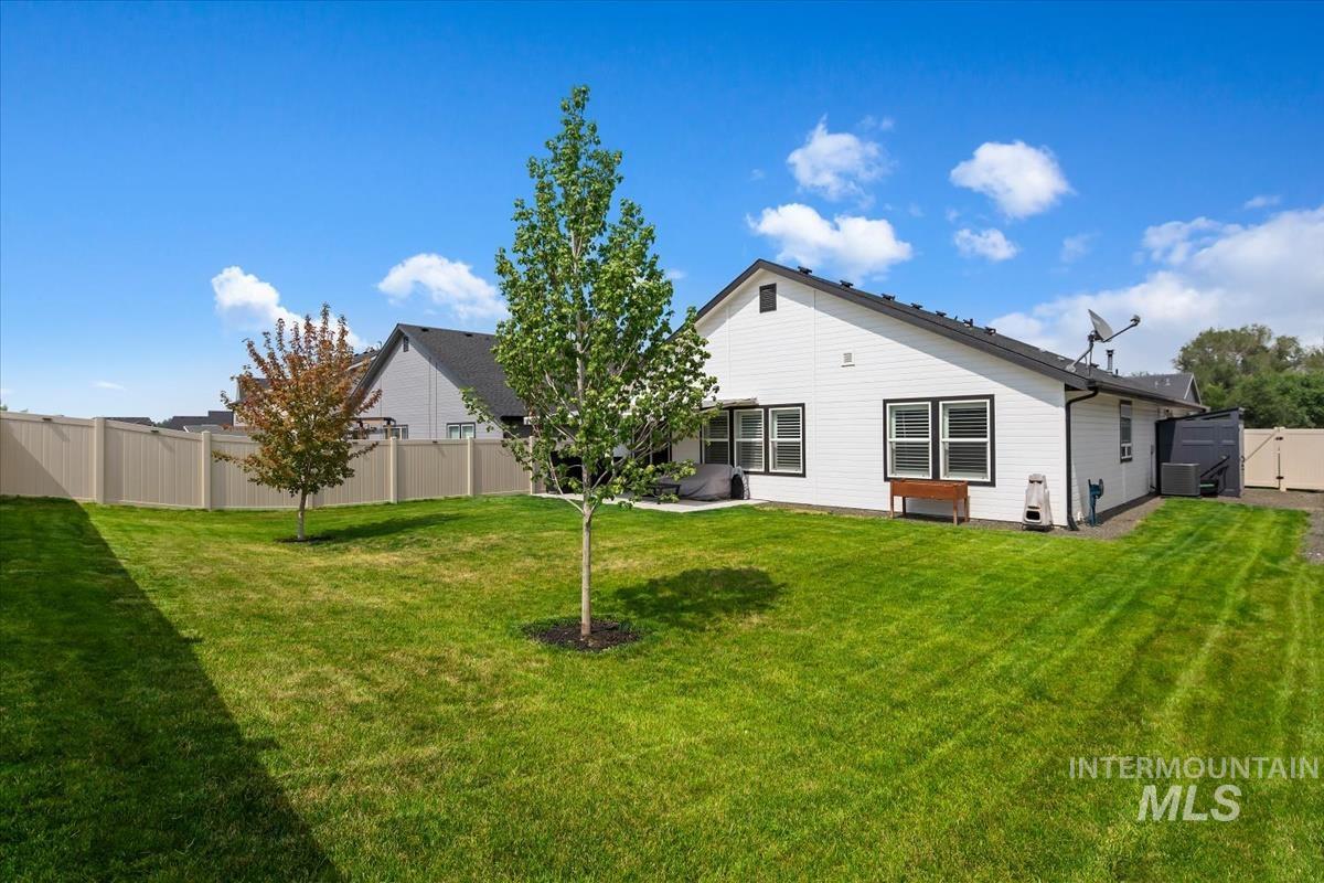 3771 S Walnut Rdige Way, Nampa, Idaho 83687, 3 Bedrooms, 2 Bathrooms, Residential For Sale, Price $424,900, 98995417