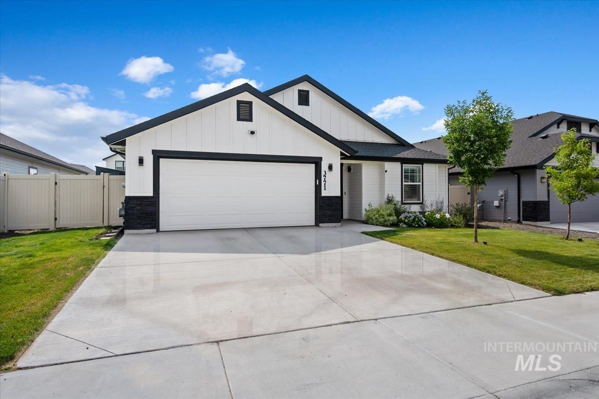 3771 S Walnut Rdige Way, Nampa, Idaho 83687, 3 Bedrooms, 2 Bathrooms, Residential For Sale, Price $424,900, 98995417