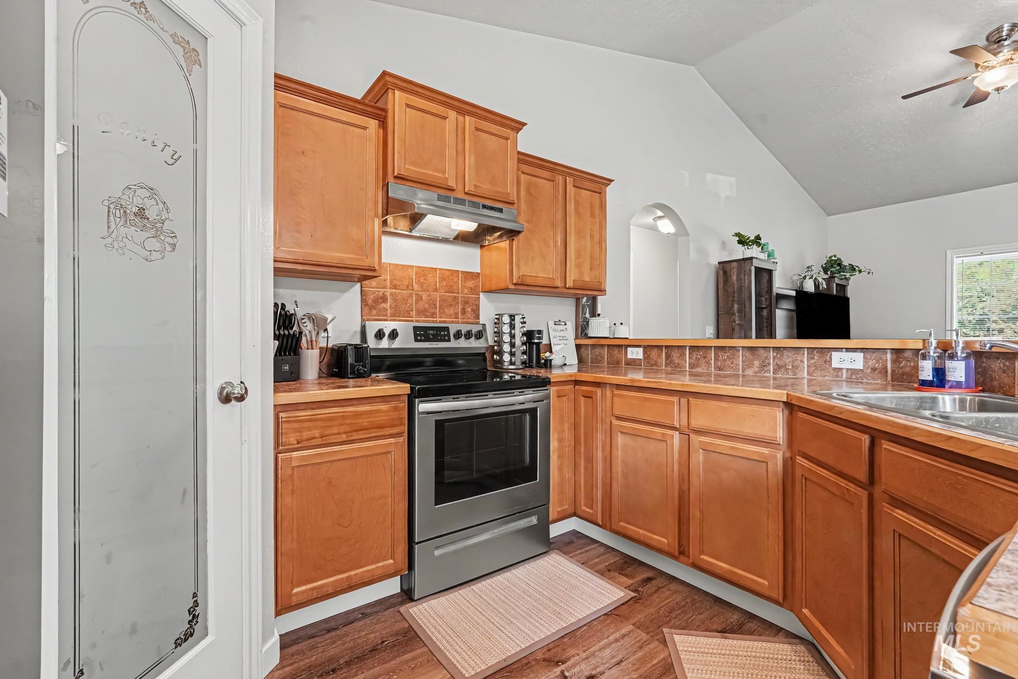 4311 N Buckboard Place, Boise, Idaho 83713, 3 Bedrooms, 2 Bathrooms, Residential For Sale, Price $430,000,MLS 98995425