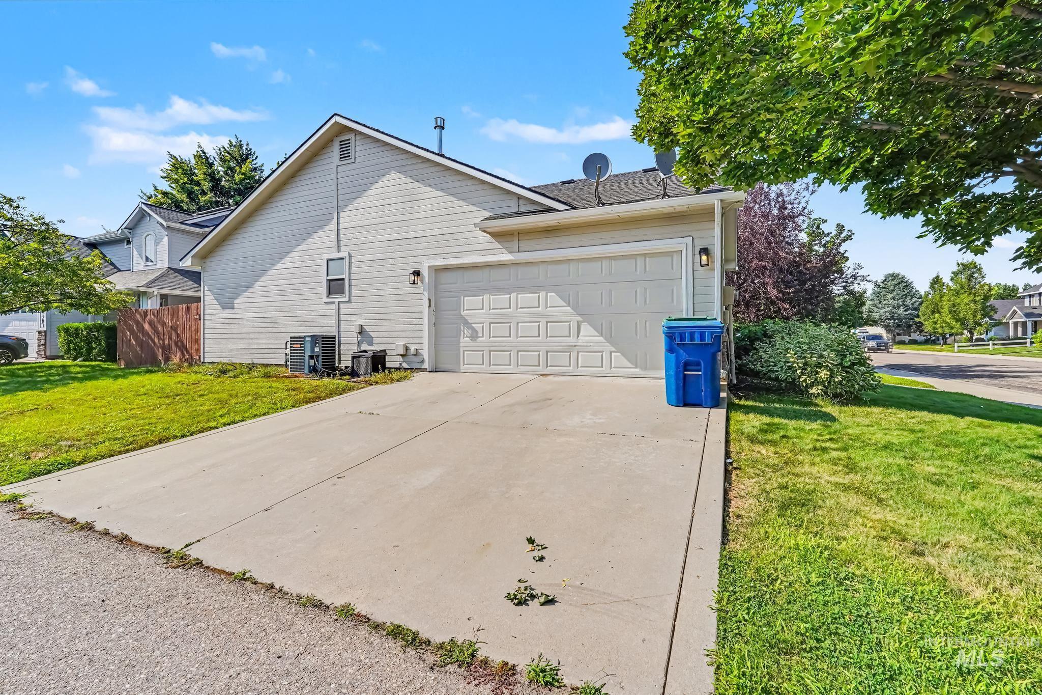 4311 N Buckboard Place, Boise, Idaho 83713, 3 Bedrooms, 2 Bathrooms, Residential For Sale, Price $430,000,MLS 98995425