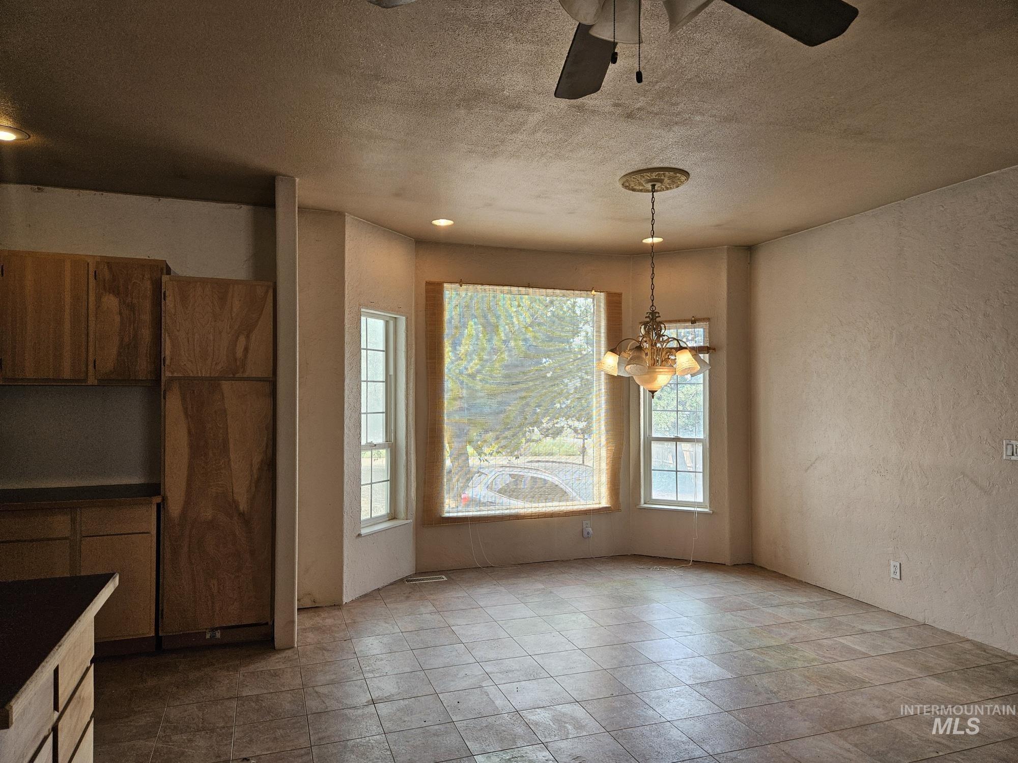 20300 Ila Ln., Caldwell, Idaho 83607, 3 Bedrooms, 2 Bathrooms, Residential For Sale, Price $290,000, 98995429
