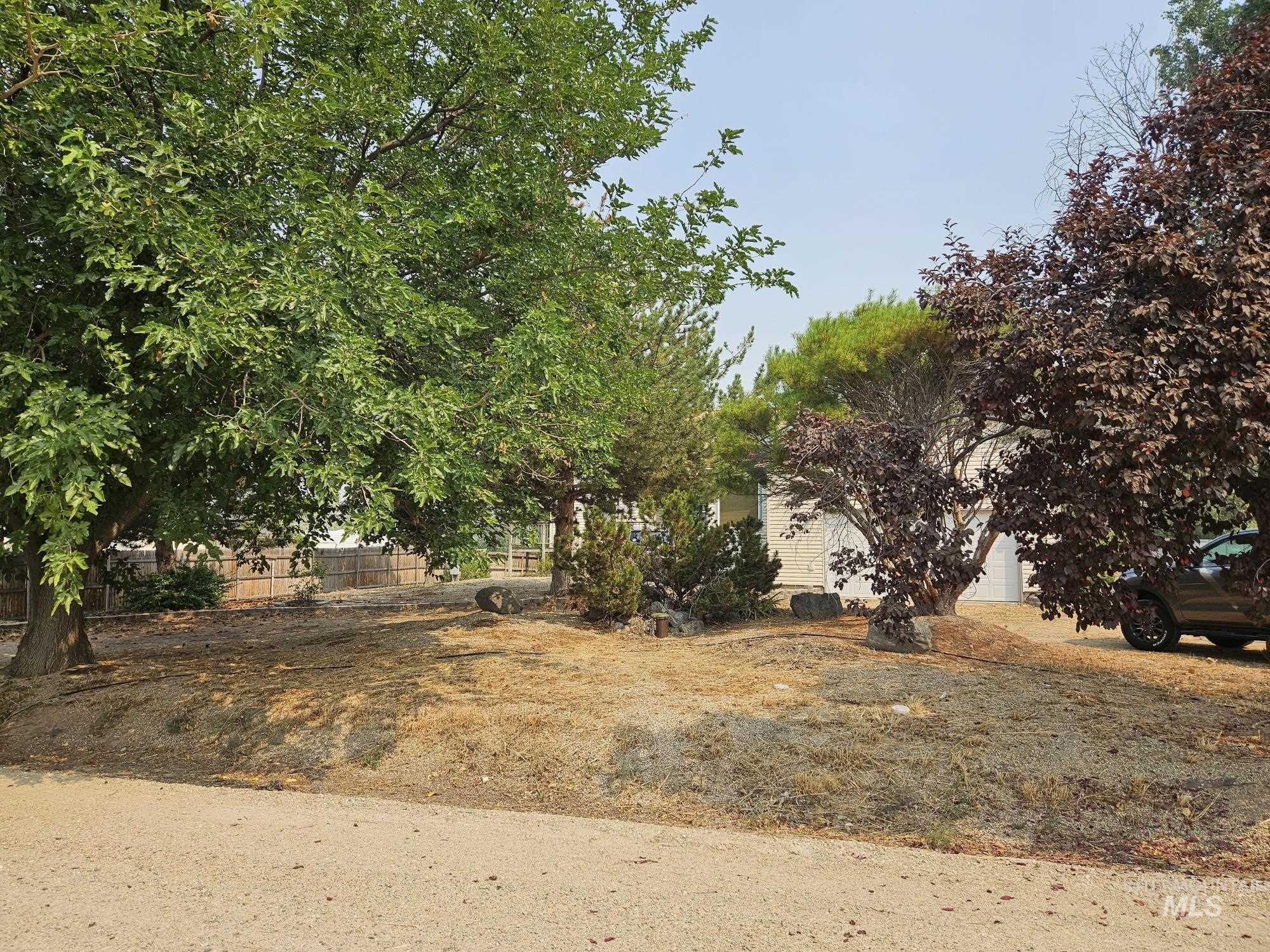 20300 Ila Ln., Caldwell, Idaho 83607, 3 Bedrooms, 2 Bathrooms, Residential For Sale, Price $290,000, 98995429