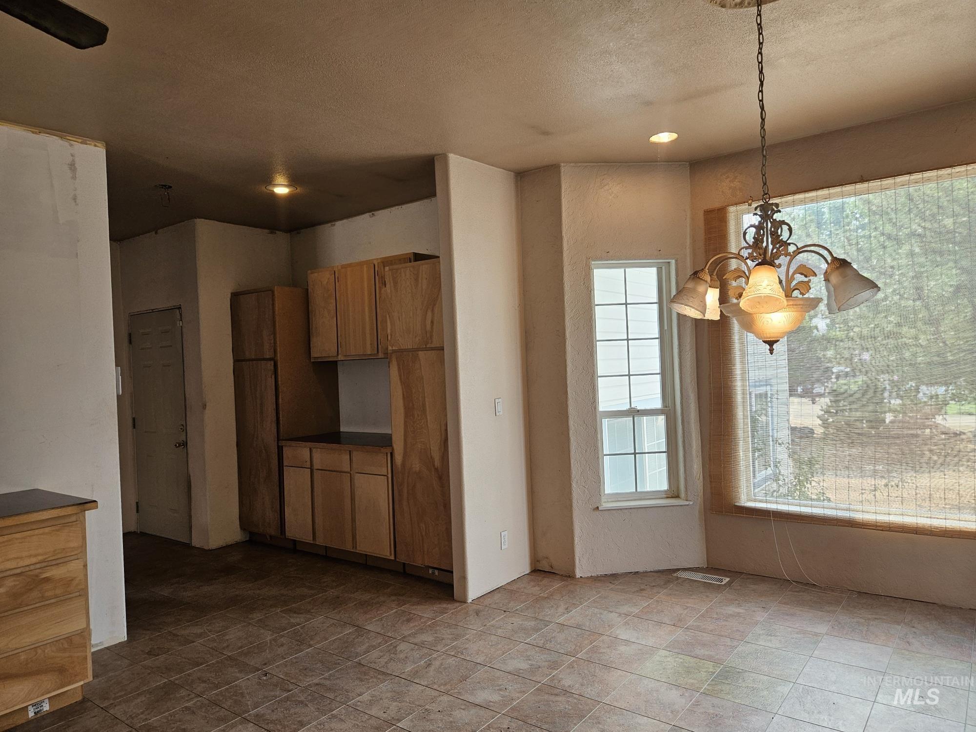 20300 Ila Ln., Caldwell, Idaho 83607, 3 Bedrooms, 2 Bathrooms, Residential For Sale, Price $290,000, 98995429