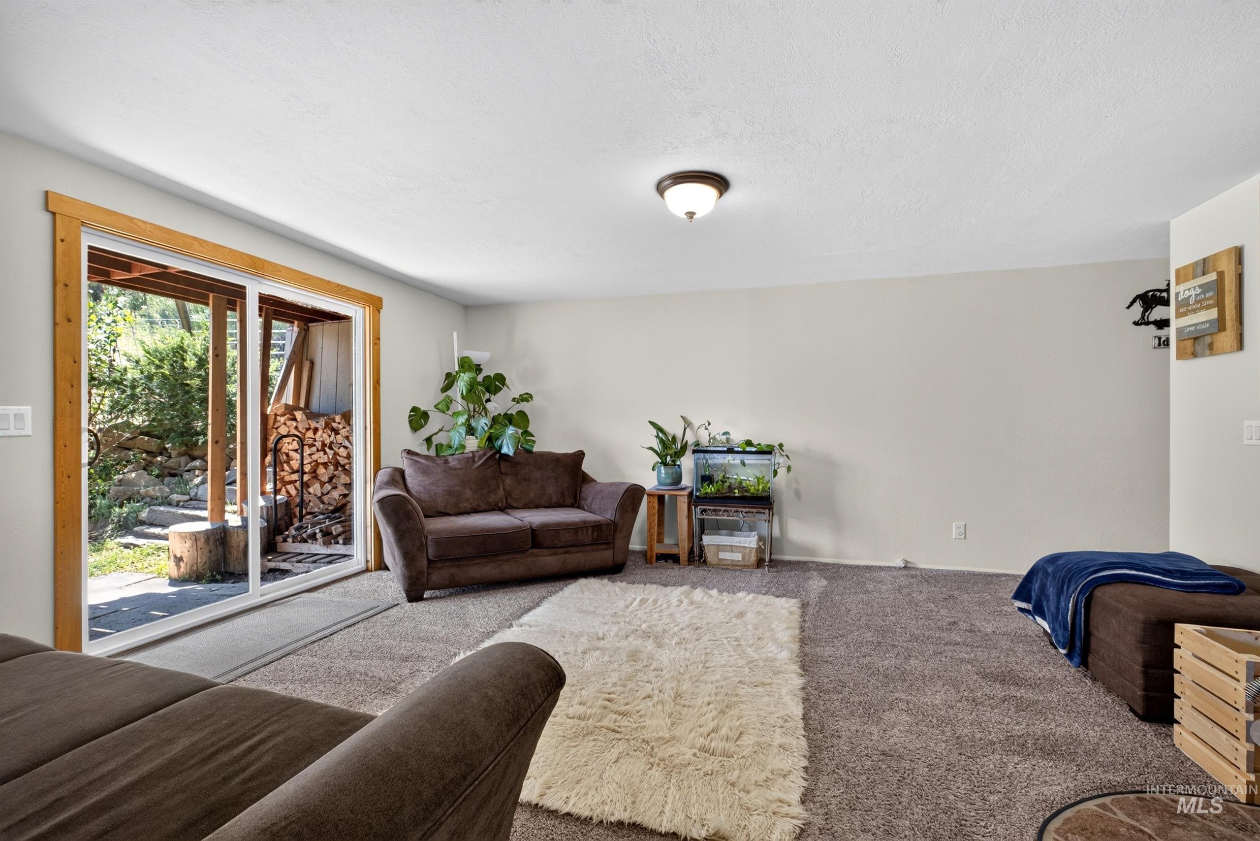 37 Mores Creek Cir, Boise, Idaho 83716, 4 Bedrooms, 2 Bathrooms, Residential For Sale, Price $510,000, 98995432