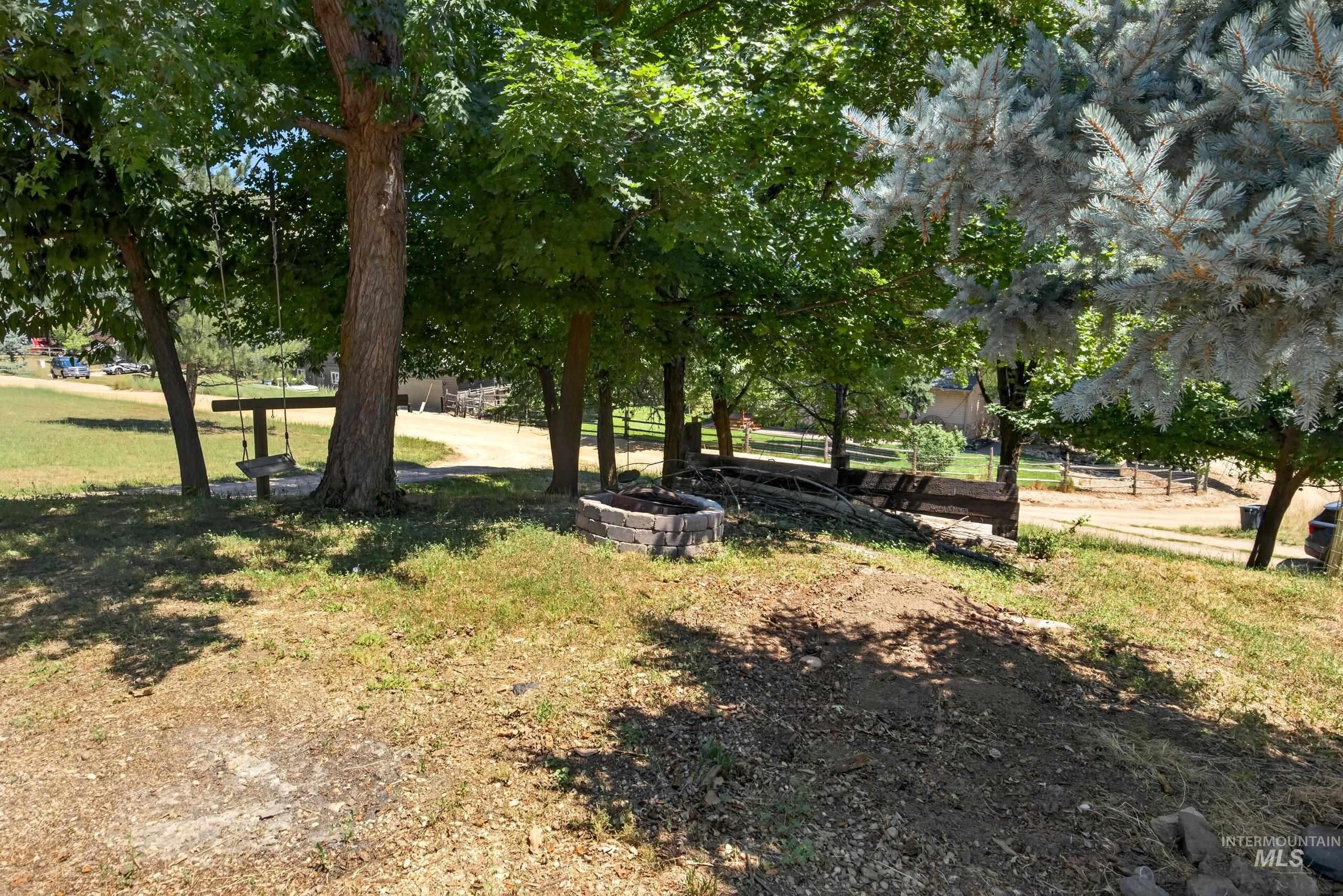 37 Mores Creek Cir, Boise, Idaho 83716, 4 Bedrooms, 2 Bathrooms, Residential For Sale, Price $510,000, 98995432