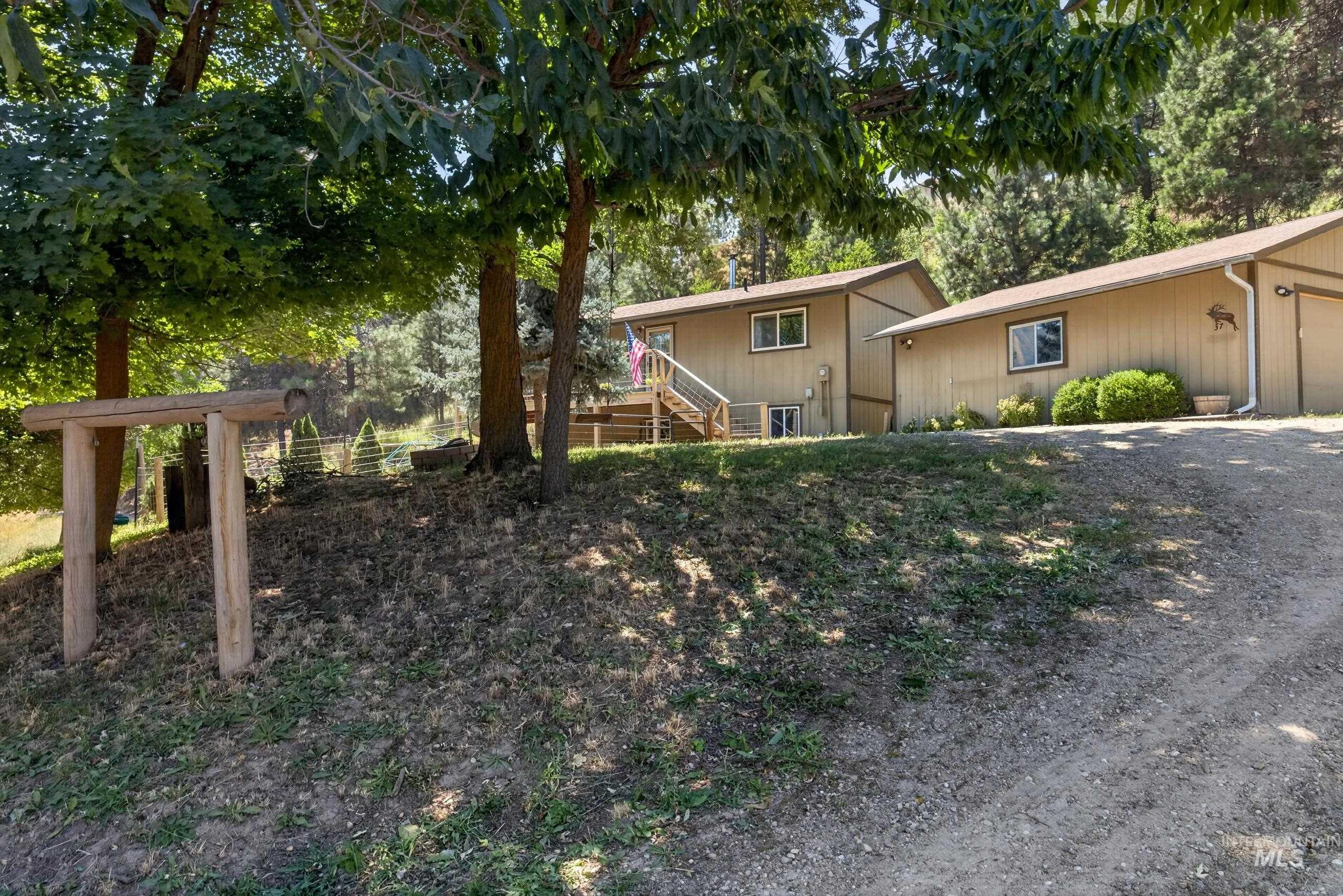 37 Mores Creek Cir, Boise, Idaho 83716, 4 Bedrooms, 2 Bathrooms, Residential For Sale, Price $510,000, 98995432