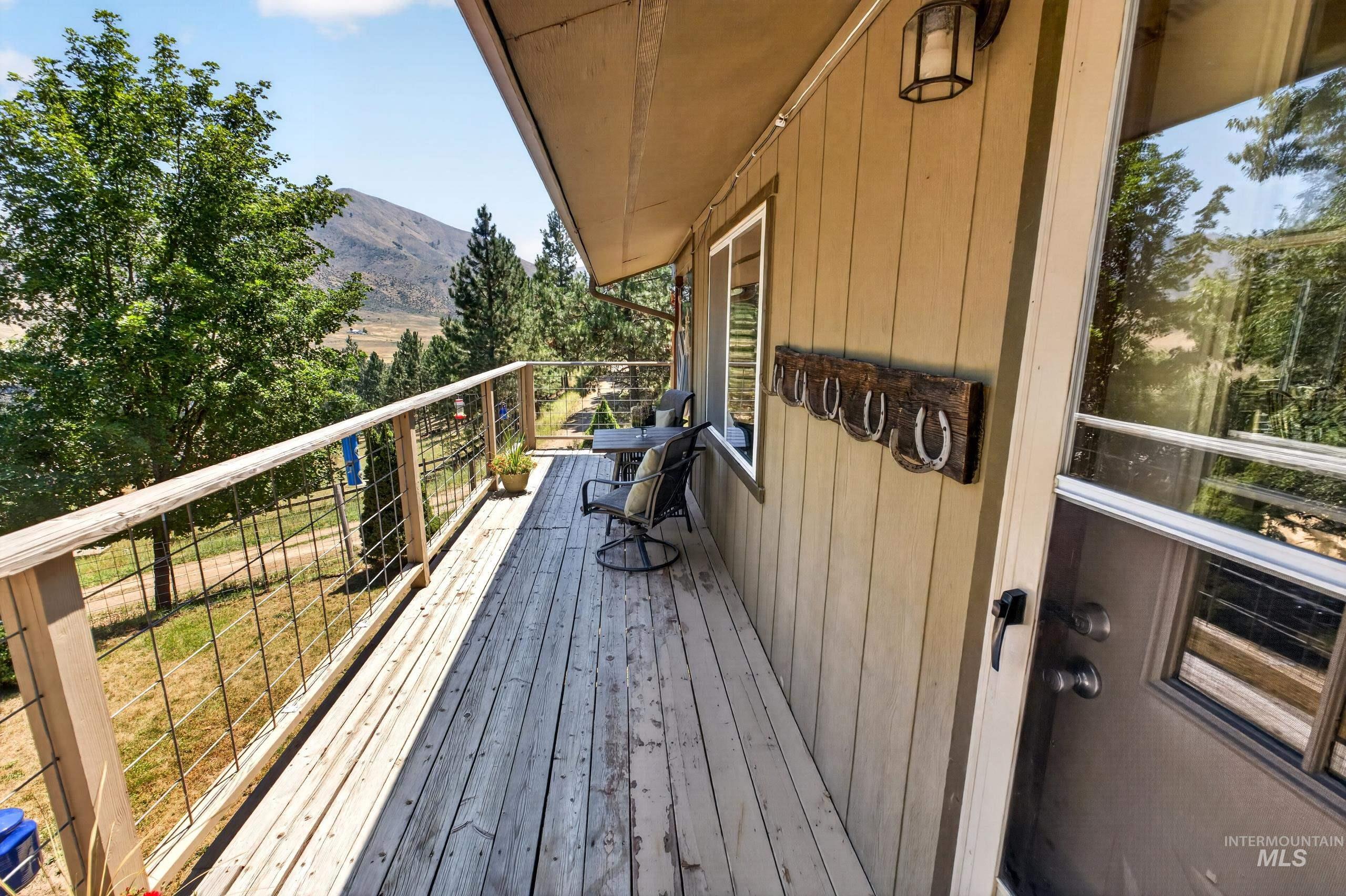 37 Mores Creek Cir, Boise, Idaho 83716, 4 Bedrooms, 2 Bathrooms, Residential For Sale, Price $510,000, 98995432
