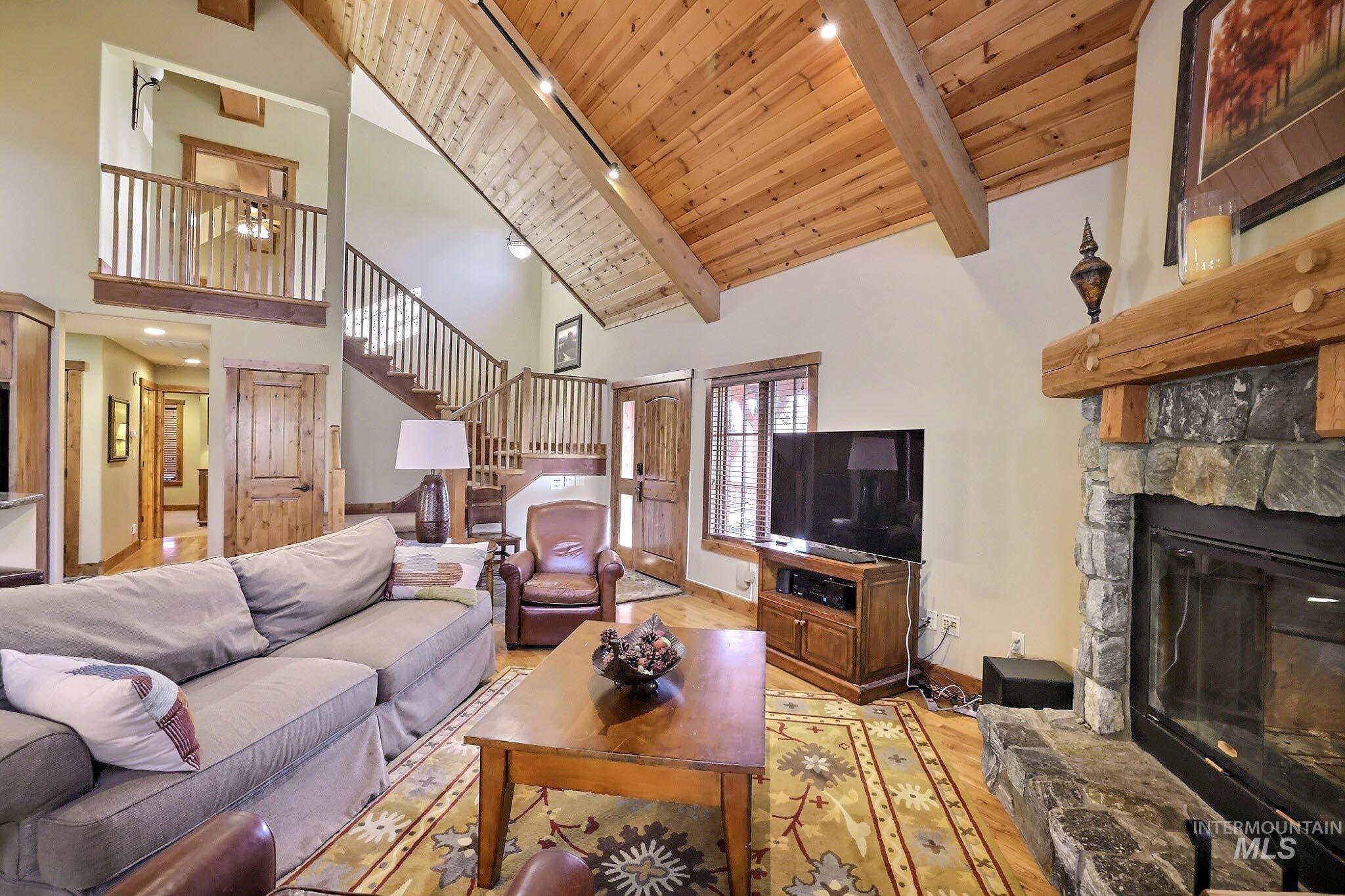 25 Francois Court, Donnelly, Idaho 83615, 4 Bedrooms, 4 Bathrooms, Residential For Sale, Price $2,000,000, 98995434