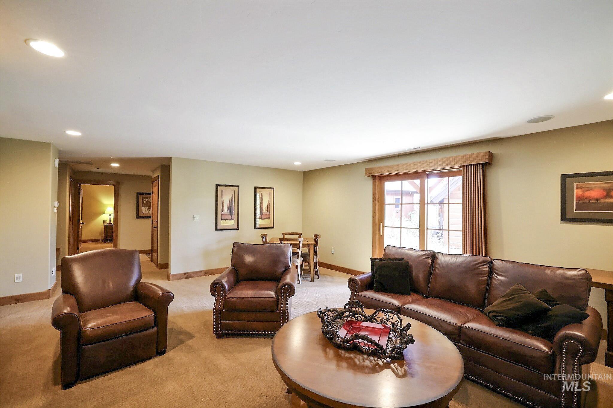 25 Francois Court, Donnelly, Idaho 83615, 4 Bedrooms, 4 Bathrooms, Residential For Sale, Price $2,000,000, 98995434