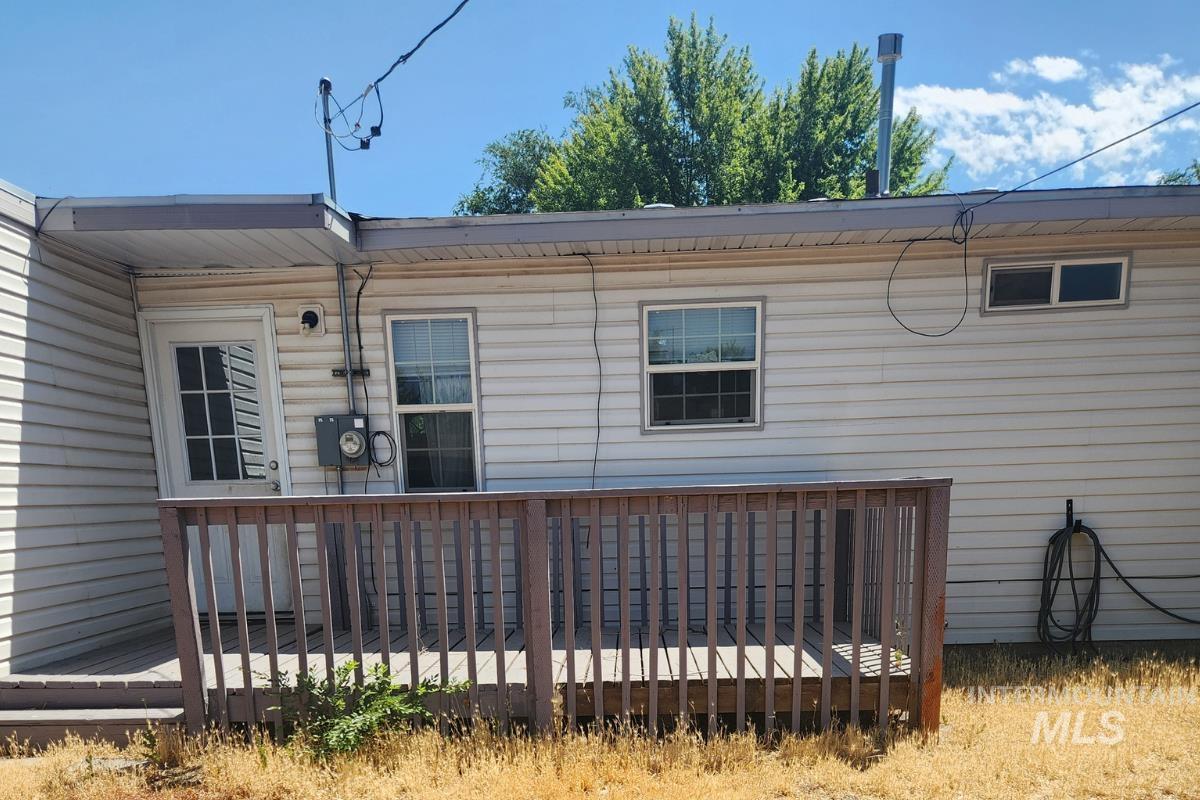 313 Baker Drive, Mountain Home, Idaho 83647, 4 Bedrooms, 1.5 Bathrooms, Residential For Sale, Price $275,000, 98995438