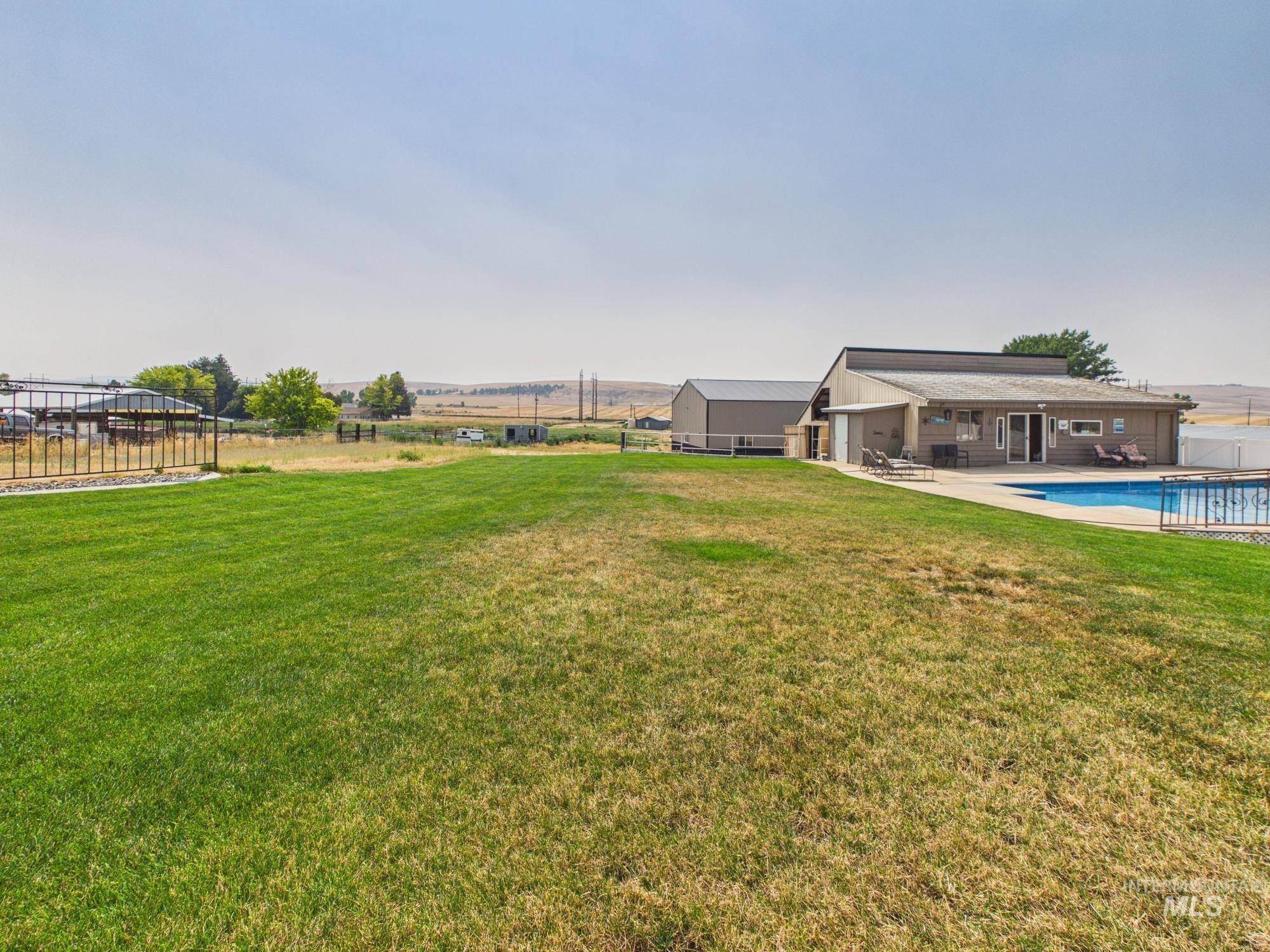1916 Allmon, Lewiston, Idaho 83501, 4 Bedrooms, 3.5 Bathrooms, Residential For Sale, Price $899,000, 98995441