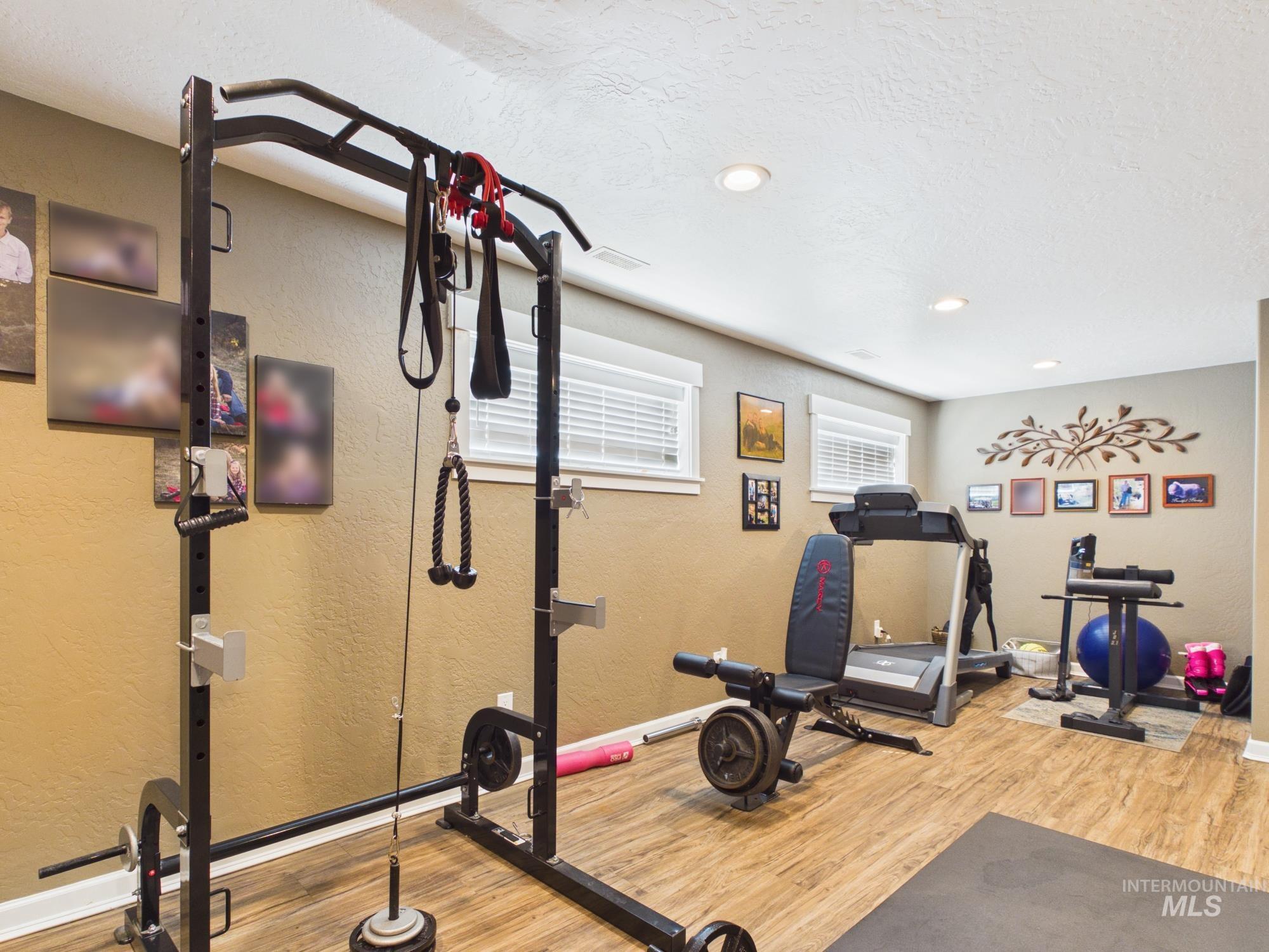 1916 Allmon, Lewiston, Idaho 83501, 4 Bedrooms, 3.5 Bathrooms, Residential For Sale, Price $899,000, 98995441