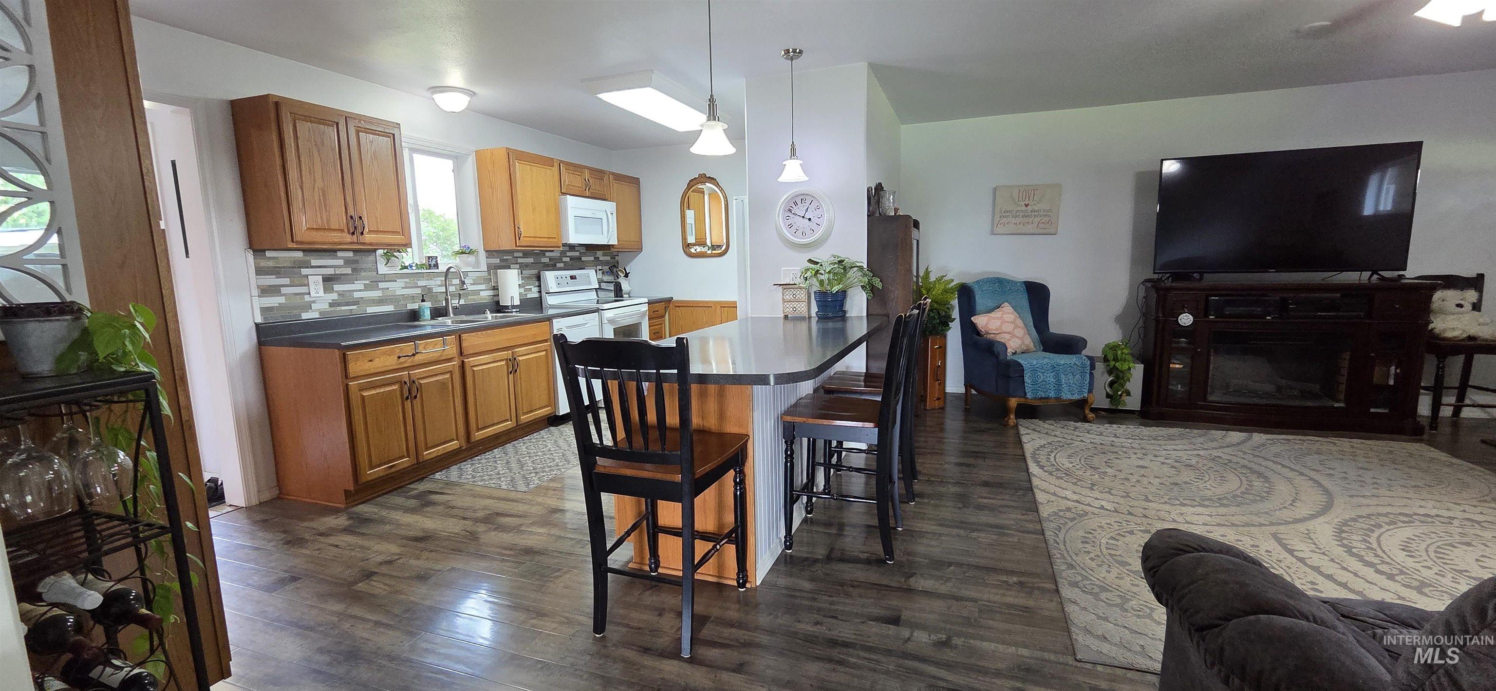 1624 Birch ave, Lewiston, Idaho 83501, 6 Bedrooms, 4 Bathrooms, Residential For Sale, Price $739,000,MLS 98995444