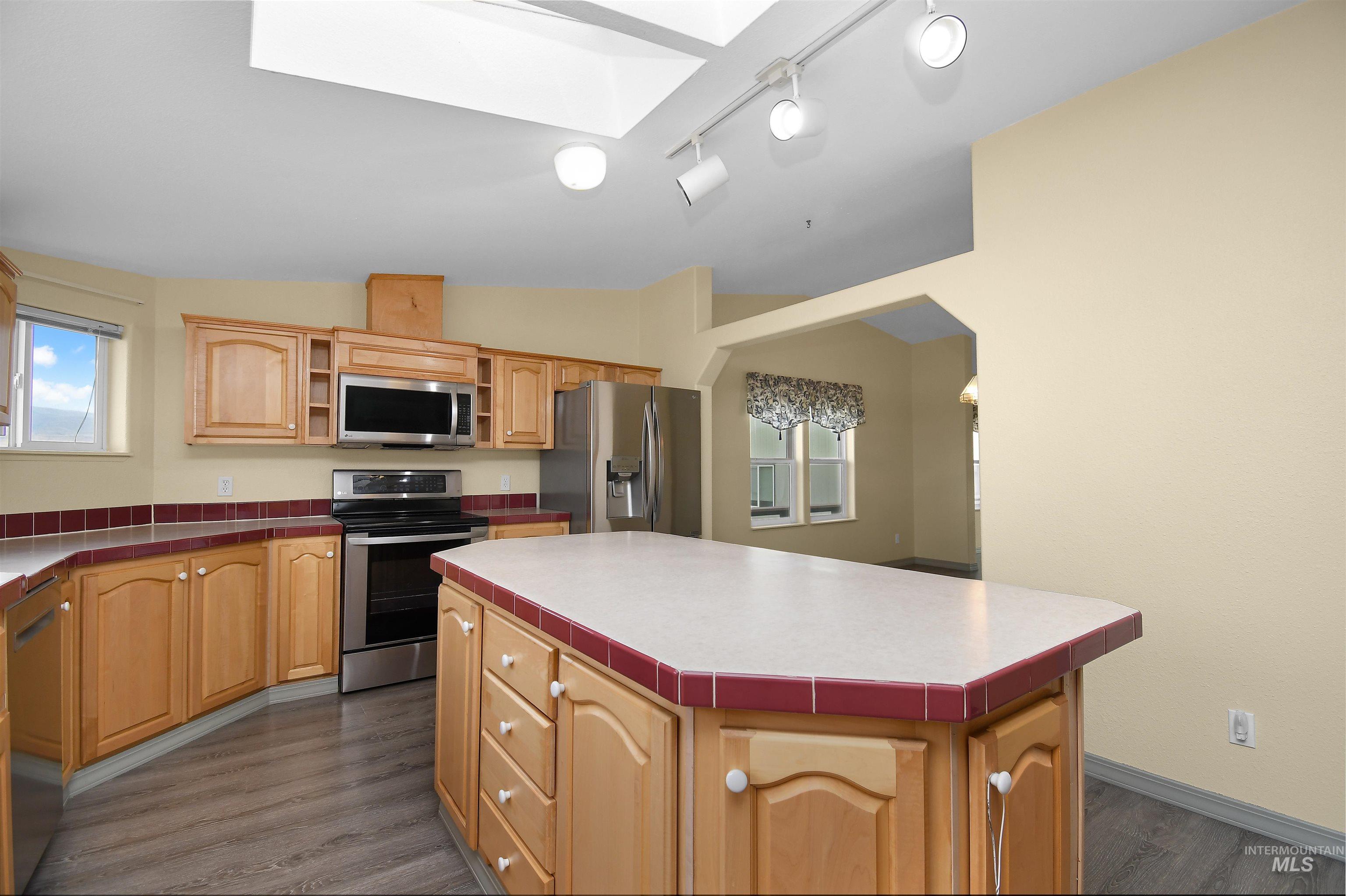 11375 Timber Butte Rd, Sweet, Idaho 83670, 3 Bedrooms, 2 Bathrooms, Residential For Sale, Price $1,269,900,MLS 98995451