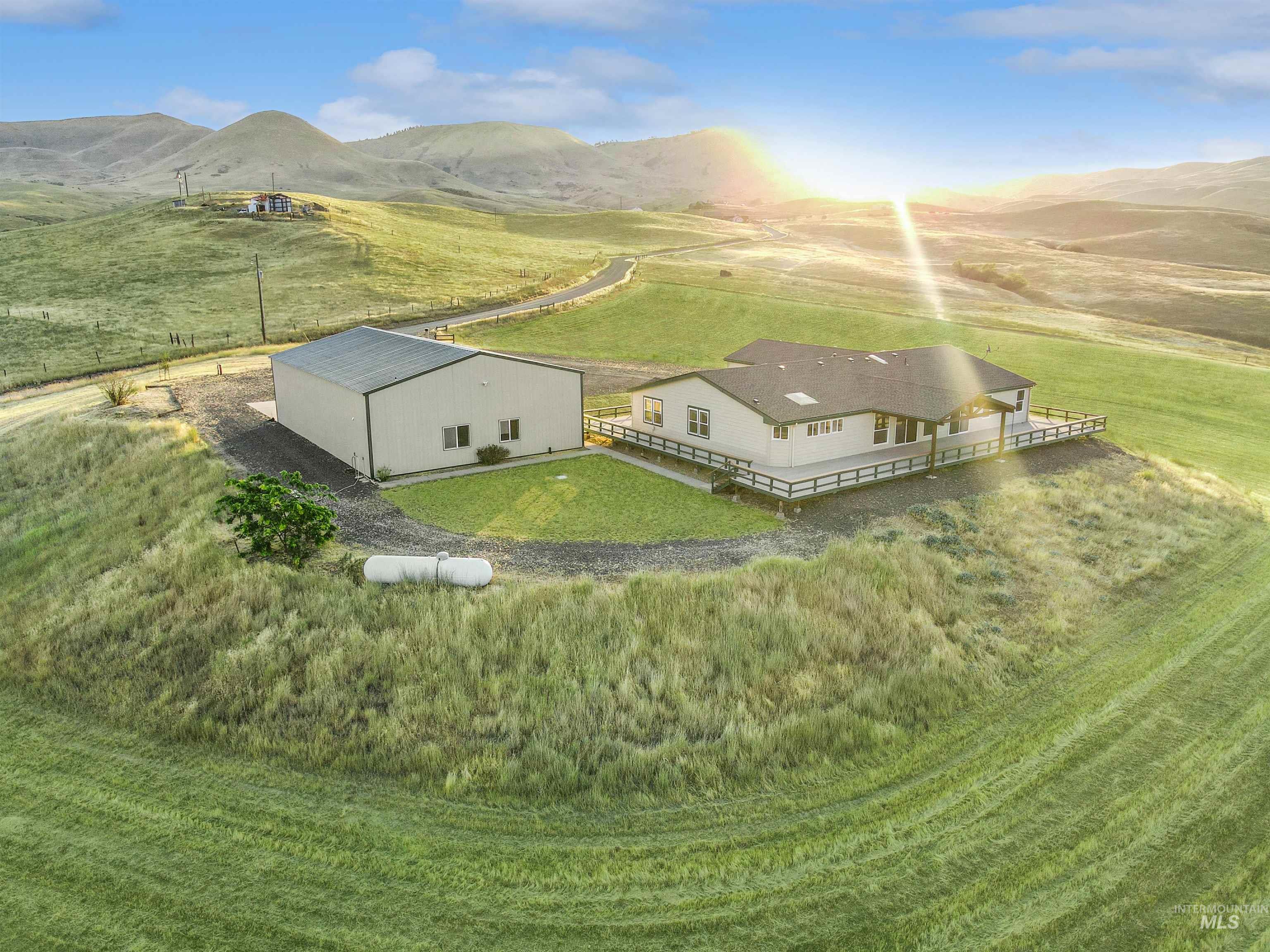 11375 Timber Butte Rd, Sweet, Idaho 83670, 3 Bedrooms, 2 Bathrooms, Residential For Sale, Price $1,269,900,MLS 98995451