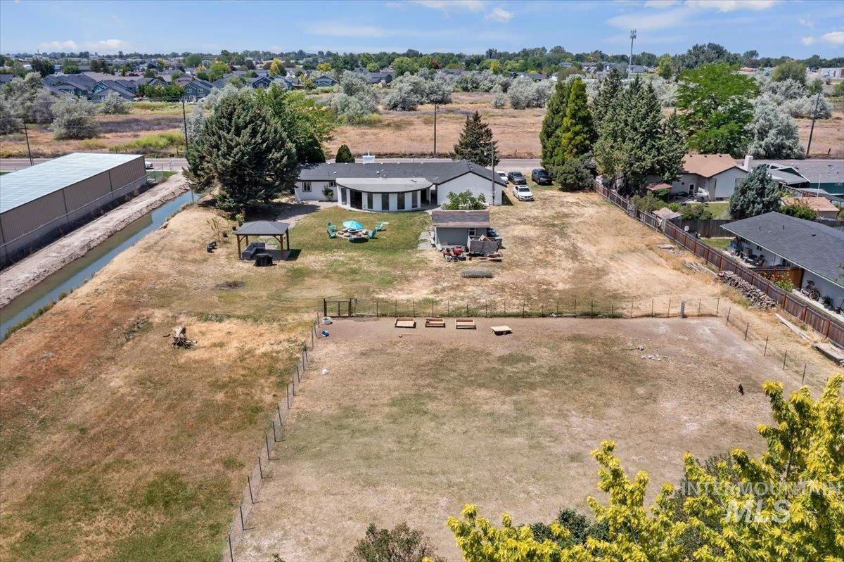 3819 S Montana, Caldwell, Idaho 83605, Land For Sale, Price $1,200,000,MLS 98995453