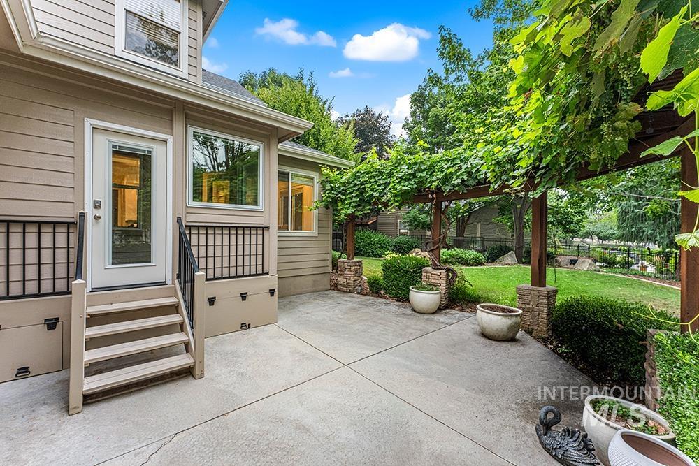 4063 S Mill Site Ave, Boise, Idaho 83716, 4 Bedrooms, 2.5 Bathrooms, Residential For Sale, Price $1,149,000,MLS 98995455