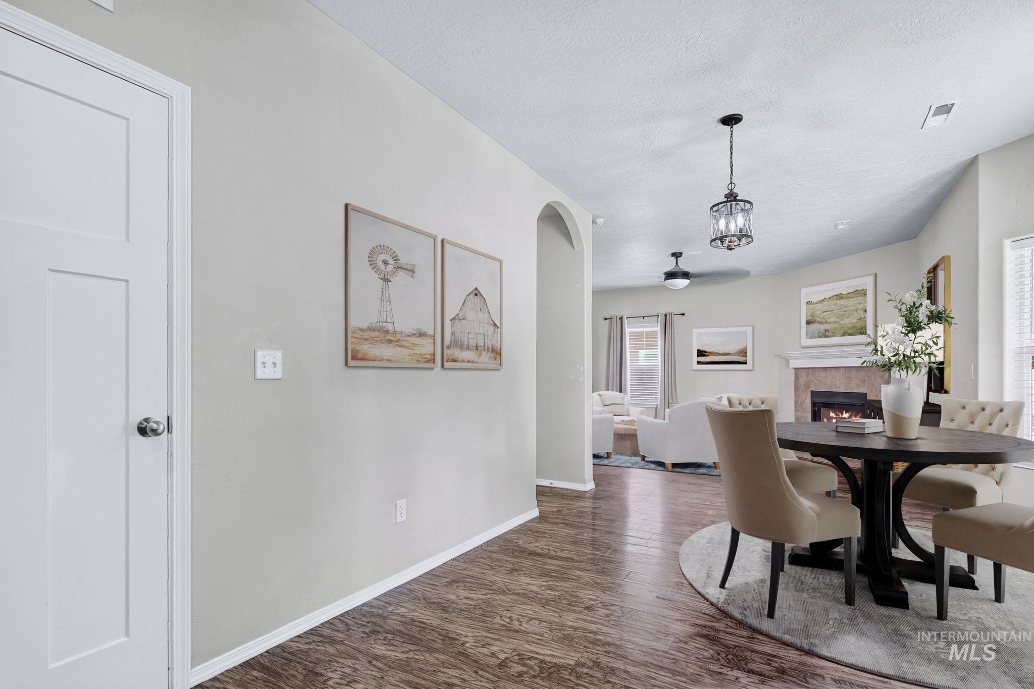 19044 Kenney Way, Caldwell, Idaho 83605, 4 Bedrooms, 2.5 Bathrooms, Residential For Sale, Price $490,000,MLS 98995458