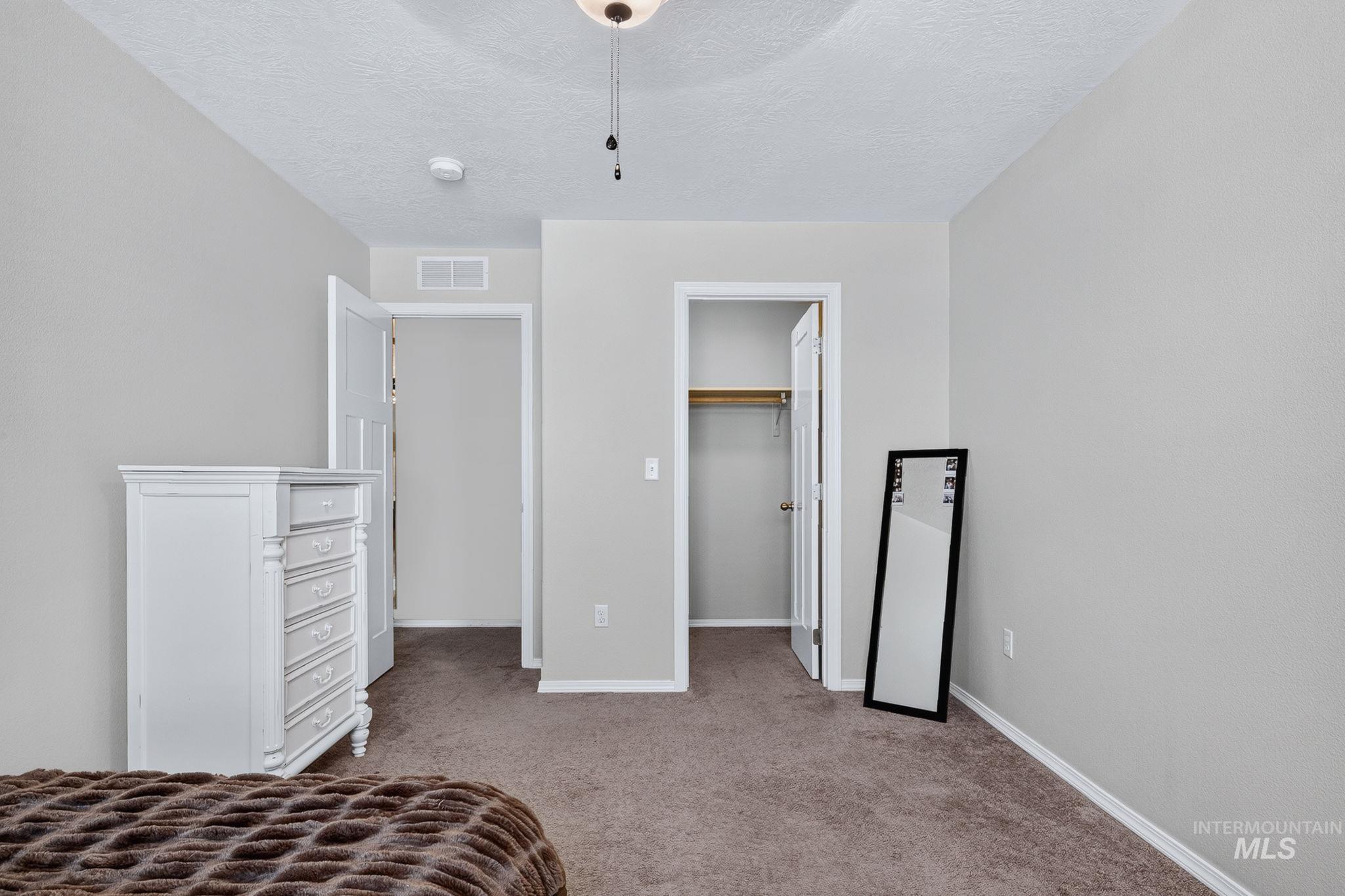19044 Kenney Way, Caldwell, Idaho 83605, 4 Bedrooms, 2.5 Bathrooms, Residential For Sale, Price $490,000,MLS 98995458