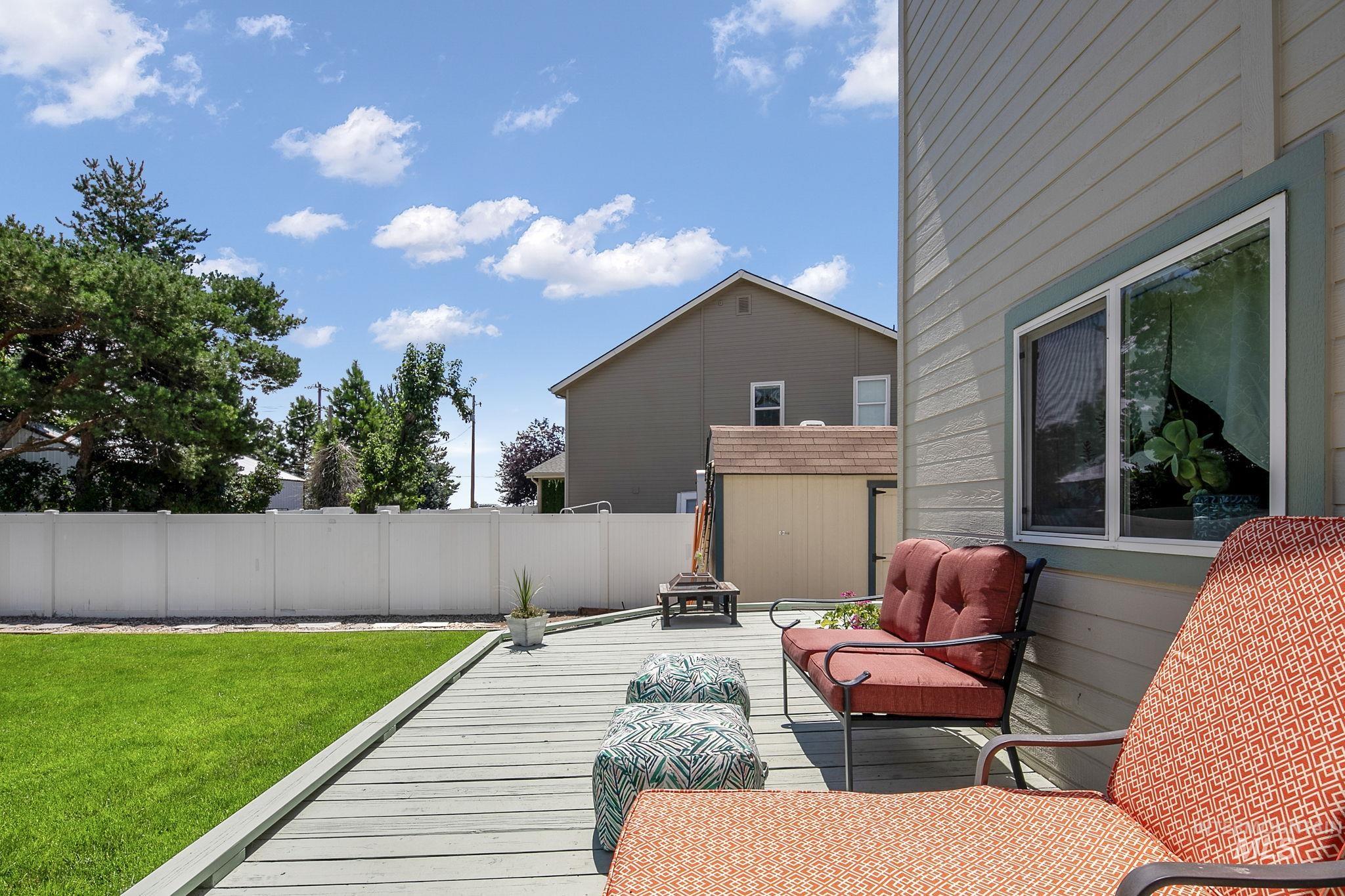 19044 Kenney Way, Caldwell, Idaho 83605, 4 Bedrooms, 2.5 Bathrooms, Residential For Sale, Price $490,000,MLS 98995458