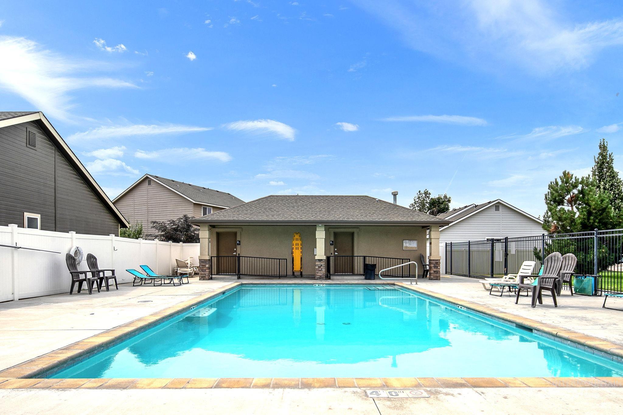 19044 Kenney Way, Caldwell, Idaho 83605, 4 Bedrooms, 2.5 Bathrooms, Residential For Sale, Price $490,000,MLS 98995458
