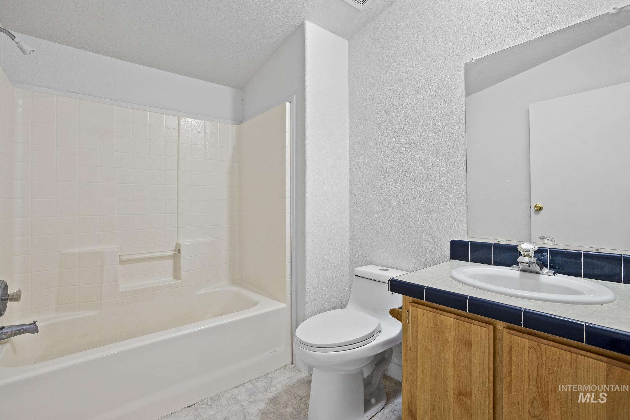 11250 W Azure Ln, Boise, Idaho 83713, 3 Bedrooms, 2 Bathrooms, Residential For Sale, Price $135,000, 98995461