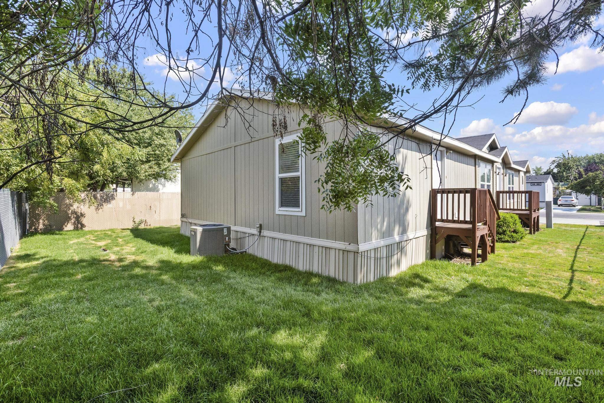 11250 W Azure Ln, Boise, Idaho 83713, 3 Bedrooms, 2 Bathrooms, Residential For Sale, Price $135,000, 98995461