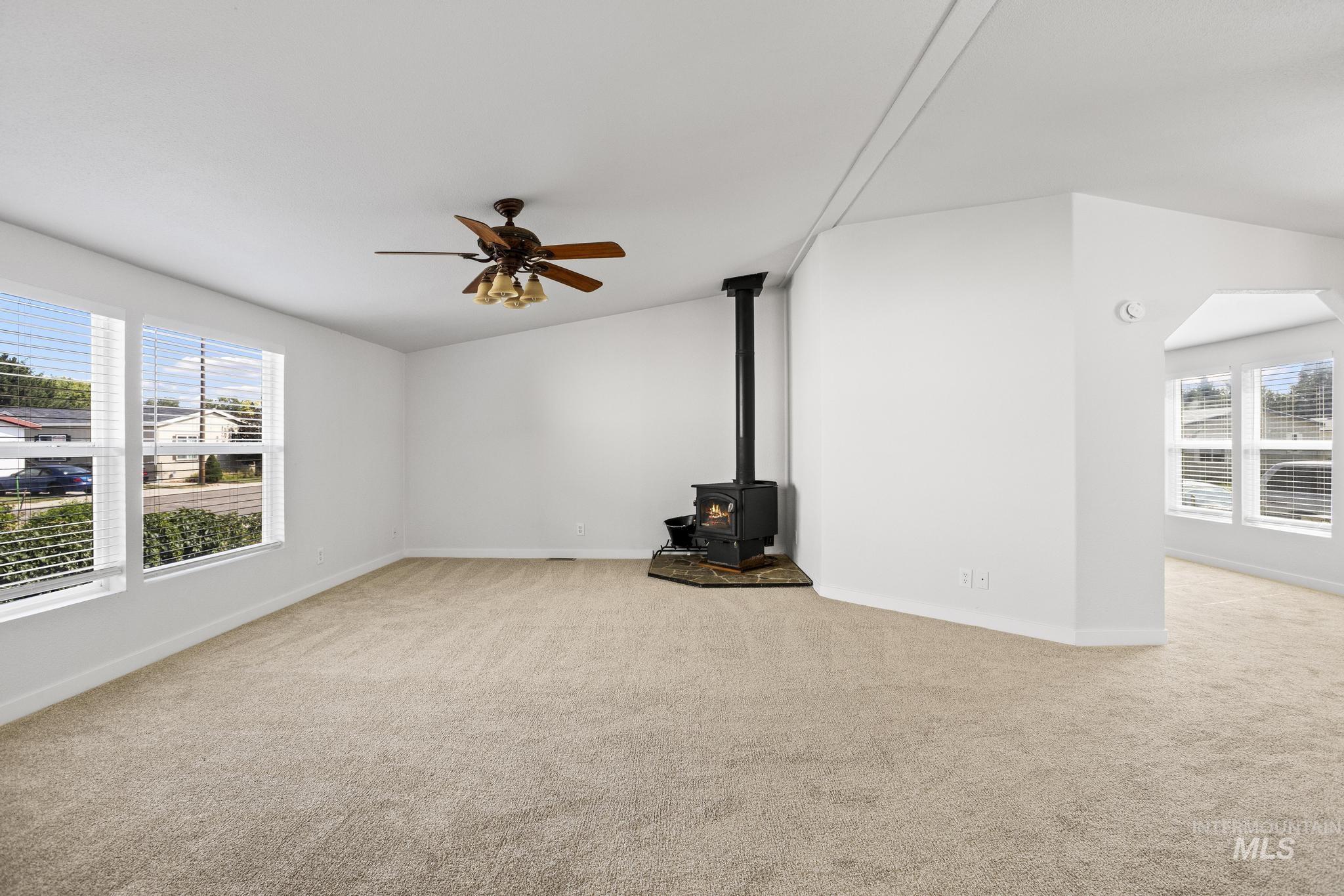 11250 W Azure Ln, Boise, Idaho 83713, 3 Bedrooms, 2 Bathrooms, Residential For Sale, Price $135,000, 98995461