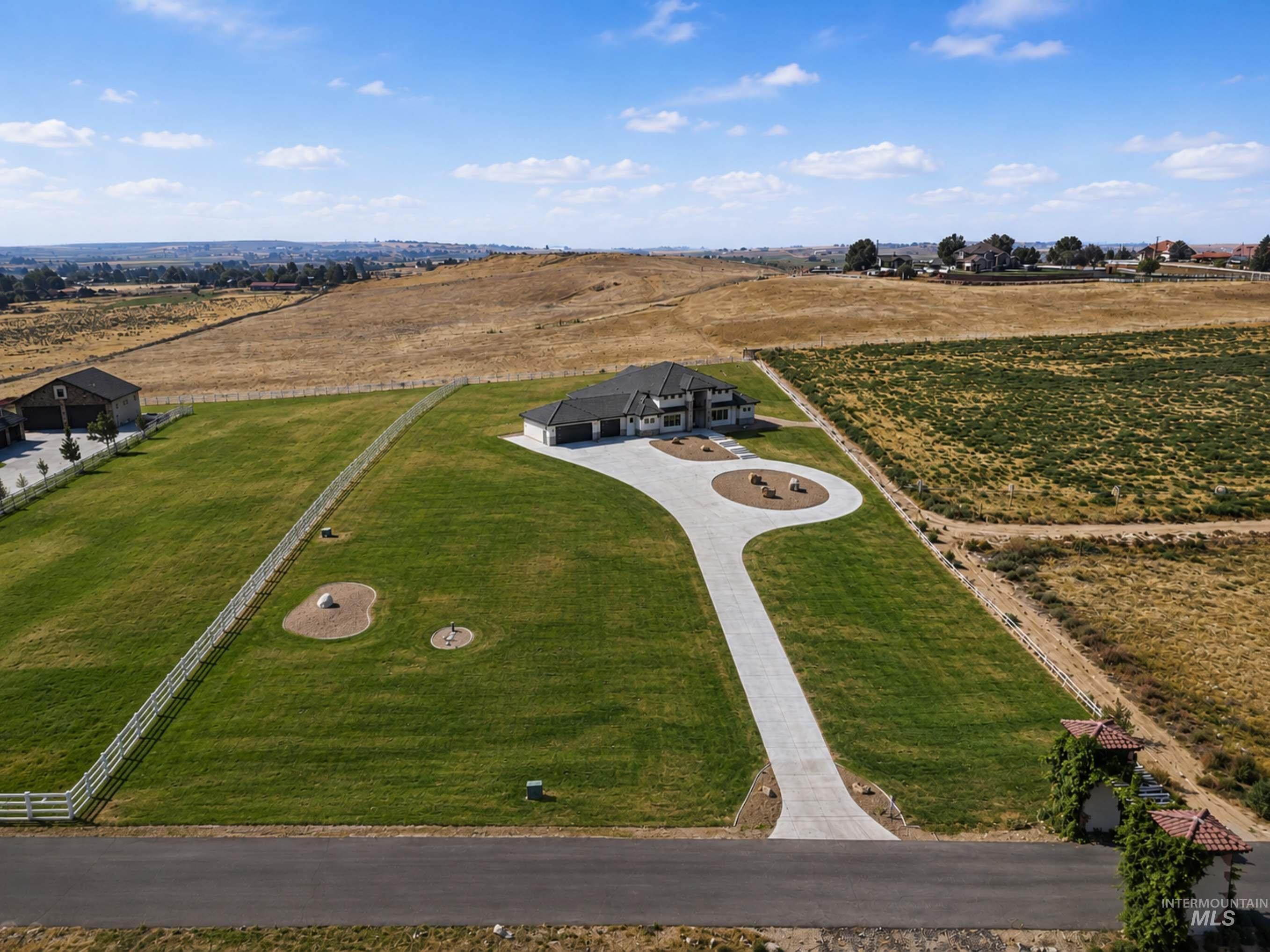 7865 Via Toscana Lane, Nampa, Idaho 83686, 4 Bedrooms, 4.5 Bathrooms, Residential For Sale, Price $1,650,000,MLS 98995462