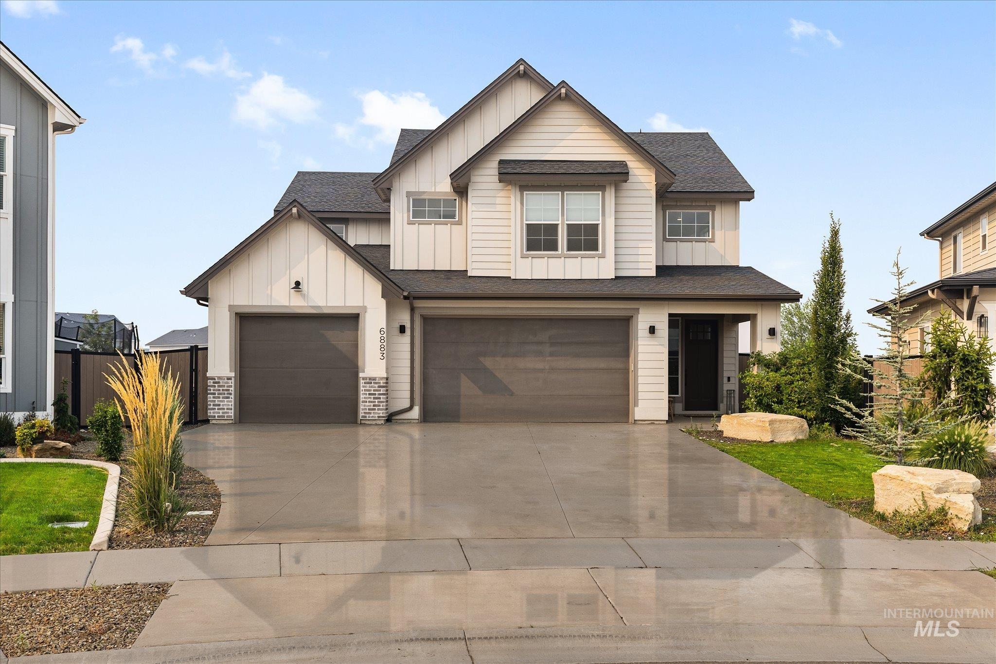 6883 W Mattawa Dr, Meridian, Idaho 83646, 4 Bedrooms, 2.5 Bathrooms, Residential For Sale, Price $785,000,MLS 98995465