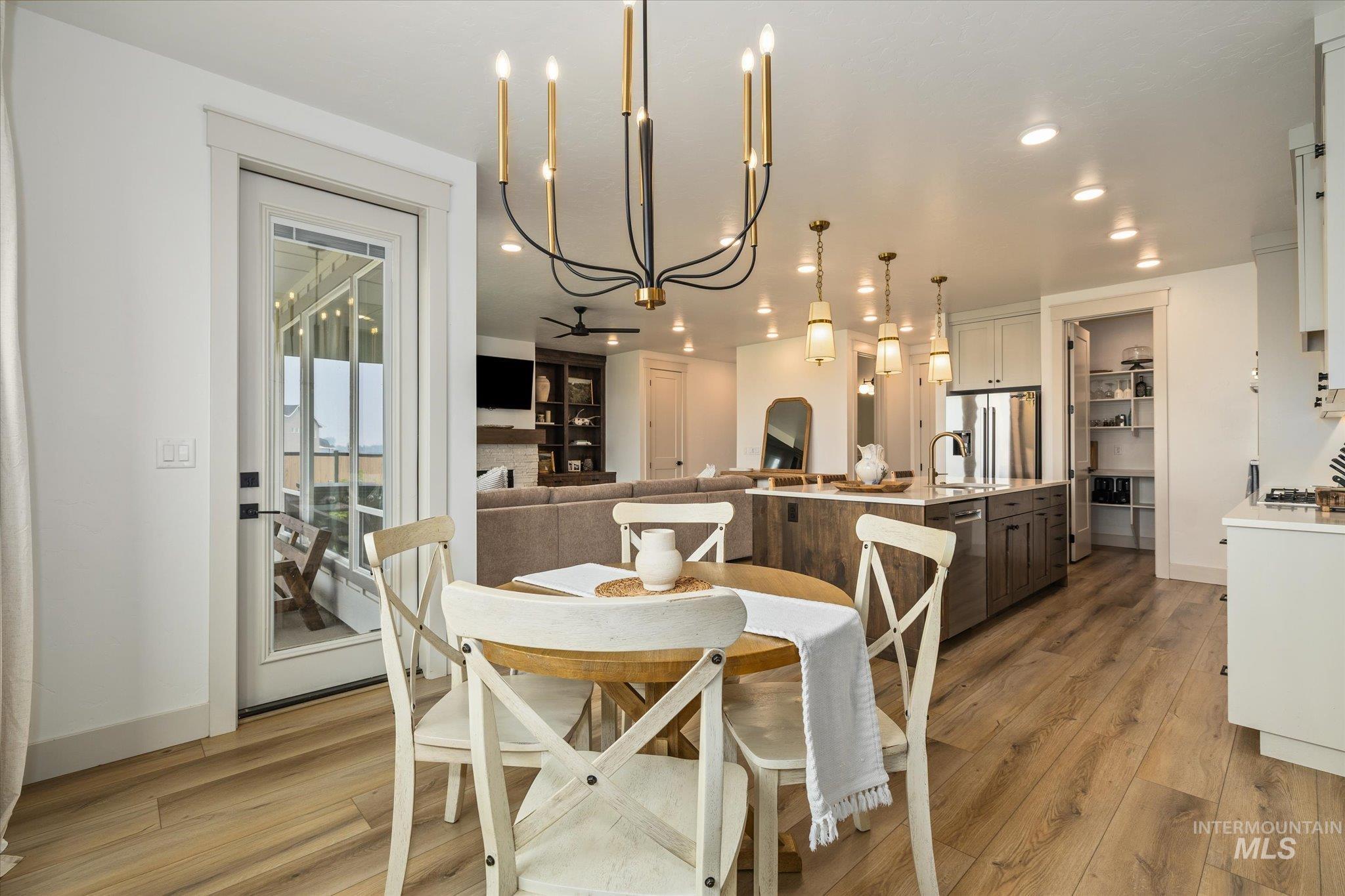 6883 W Mattawa Dr, Meridian, Idaho 83646, 4 Bedrooms, 2.5 Bathrooms, Residential For Sale, Price $785,000,MLS 98995465
