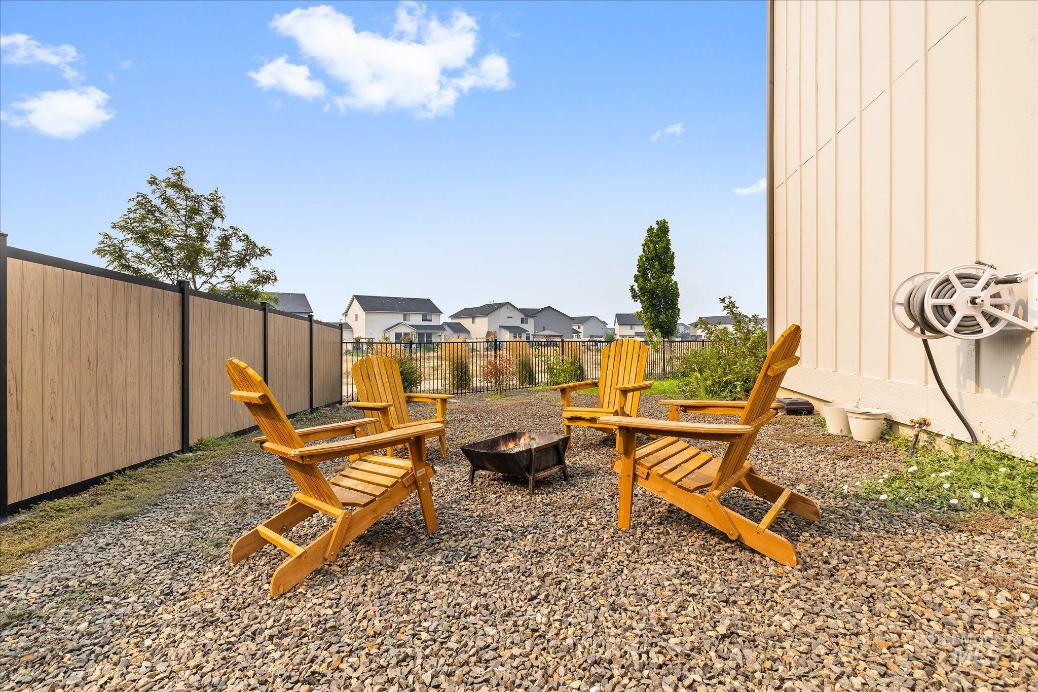 6883 W Mattawa Dr, Meridian, Idaho 83646, 4 Bedrooms, 2.5 Bathrooms, Residential For Sale, Price $785,000,MLS 98995465