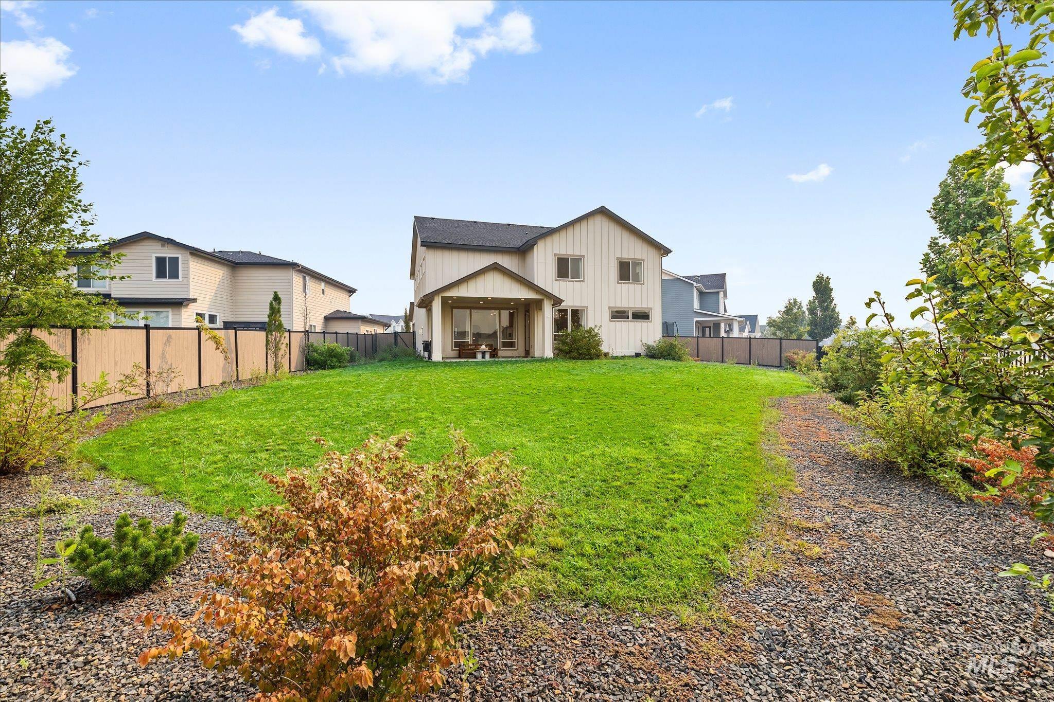 6883 W Mattawa Dr, Meridian, Idaho 83646, 4 Bedrooms, 2.5 Bathrooms, Residential For Sale, Price $785,000,MLS 98995465