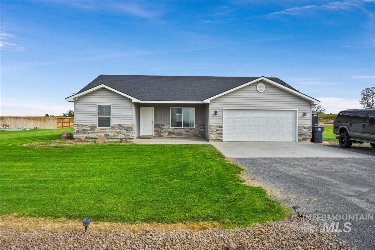 164 W 30 S, Jerome, Idaho 83338, 4 Bedrooms, 2 Bathrooms, Residential For Sale, Price $449,000,MLS 98995466