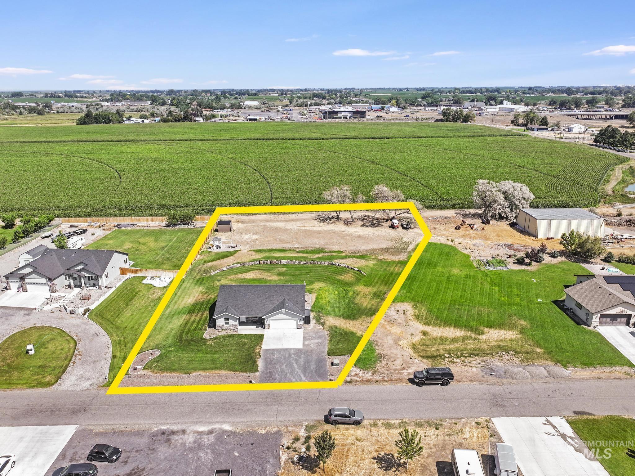164 W 30 S, Jerome, Idaho 83338, 4 Bedrooms, 2 Bathrooms, Residential For Sale, Price $459,000, 98995466