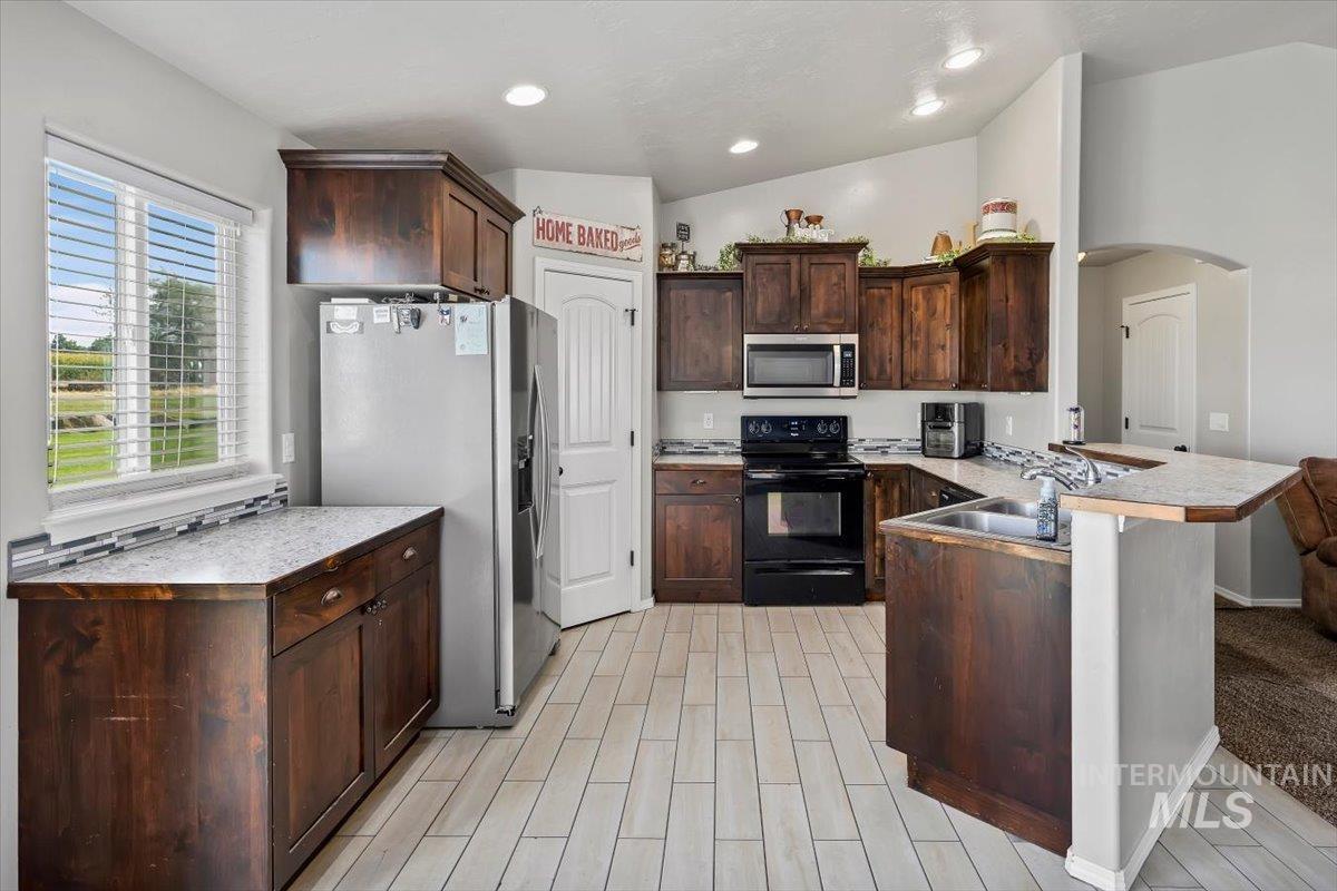 164 W 30 S, Jerome, Idaho 83338, 4 Bedrooms, 2 Bathrooms, Residential For Sale, Price $449,000,MLS 98995466
