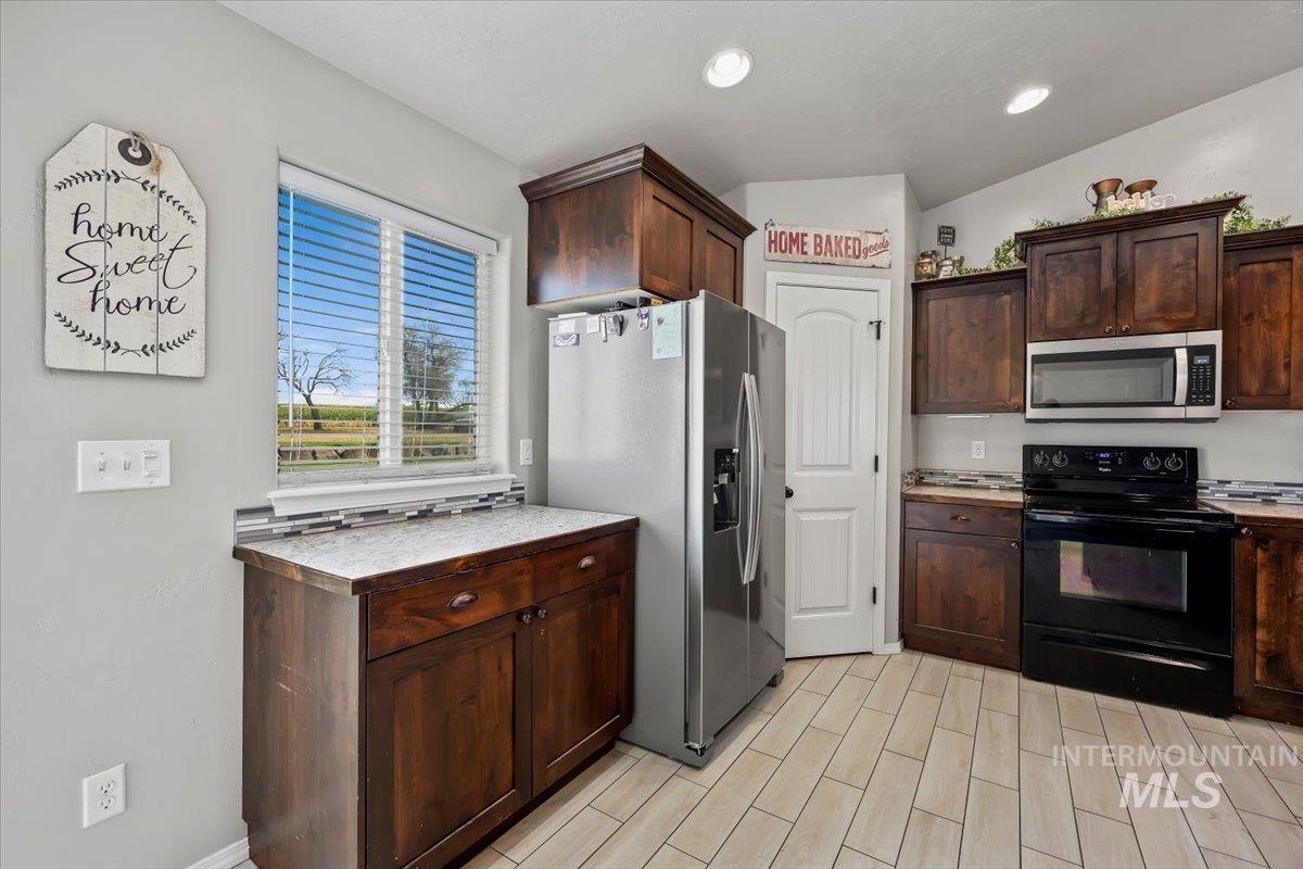 164 W 30 S, Jerome, Idaho 83338, 4 Bedrooms, 2 Bathrooms, Residential For Sale, Price $449,000,MLS 98995466