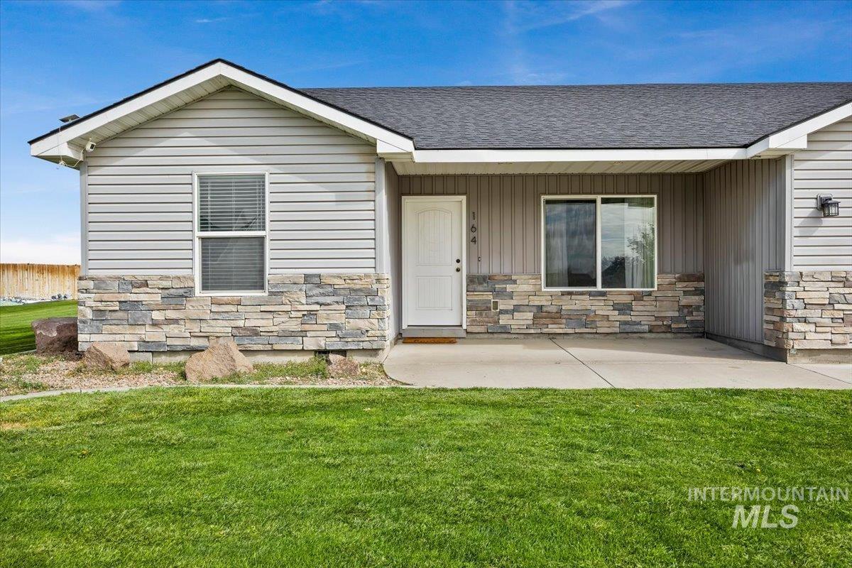 164 W 30 S, Jerome, Idaho 83338, 4 Bedrooms, 2 Bathrooms, Residential For Sale, Price $449,000,MLS 98995466