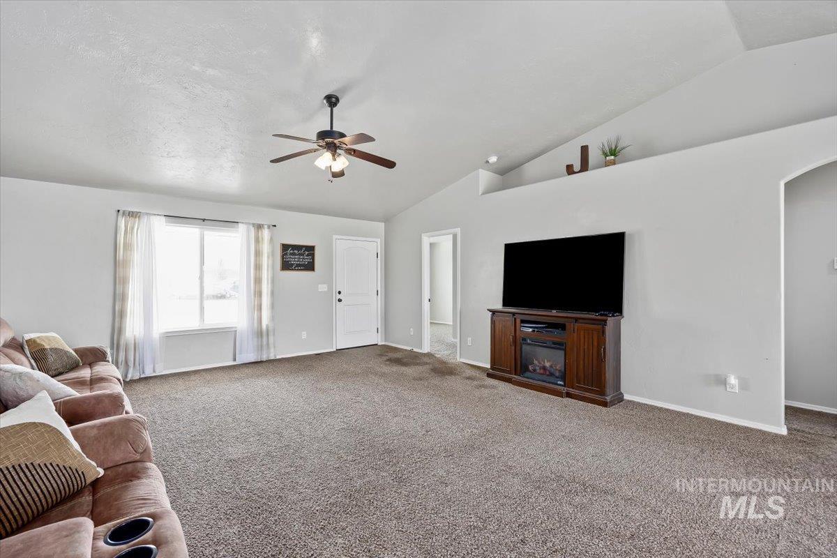 164 W 30 S, Jerome, Idaho 83338, 4 Bedrooms, 2 Bathrooms, Residential For Sale, Price $449,000,MLS 98995466