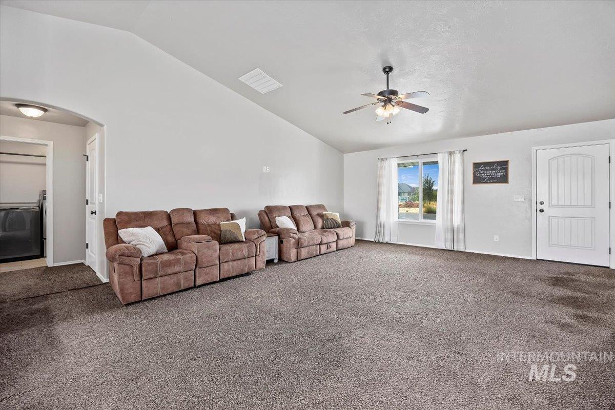 164 W 30 S, Jerome, Idaho 83338, 4 Bedrooms, 2 Bathrooms, Residential For Sale, Price $449,000,MLS 98995466