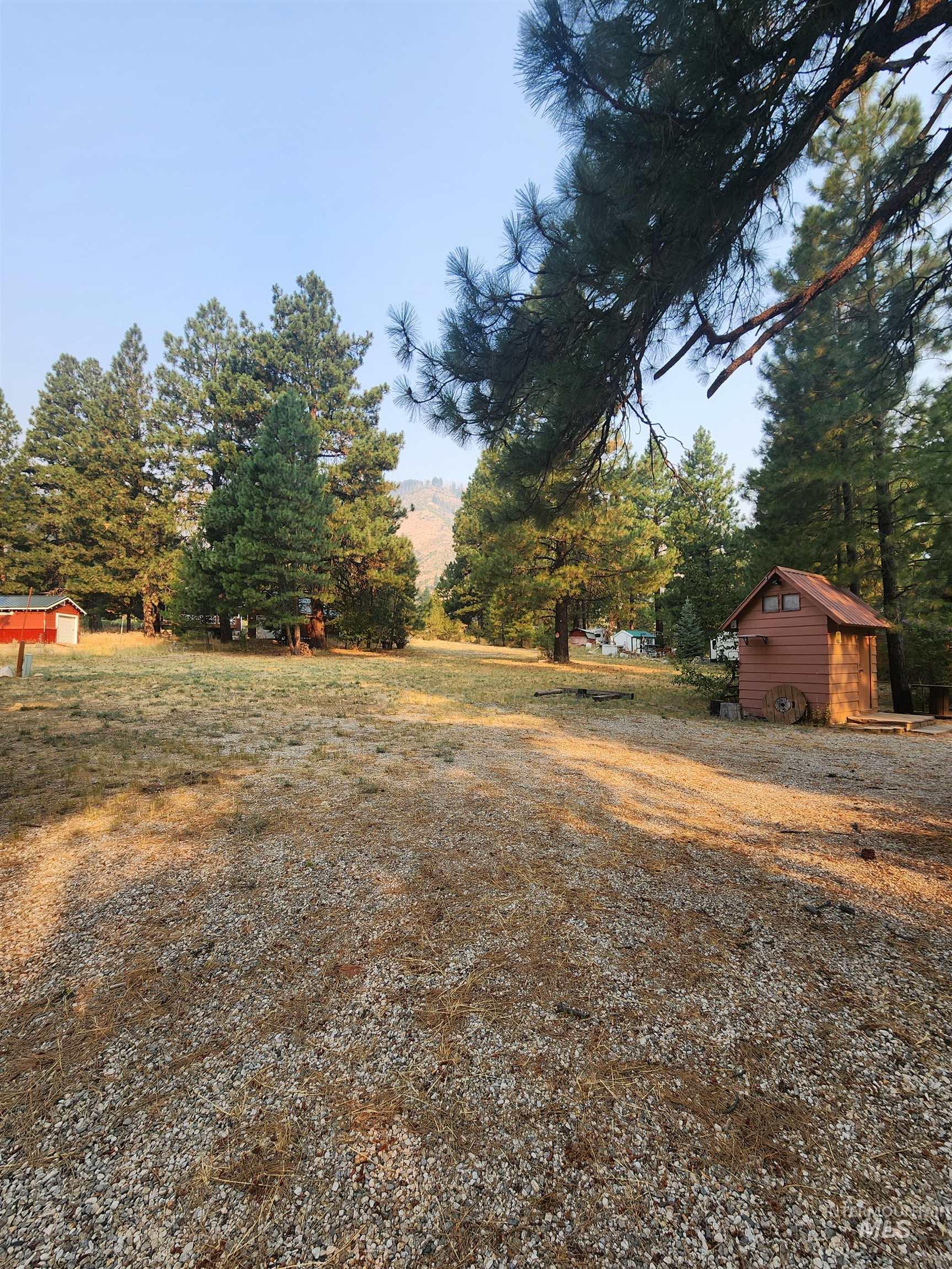 1061 N Hidden Pine Rd, Pine, Idaho 83647, 2 Bedrooms, 2 Bathrooms, Residential For Sale, Price $719,000, 98995468