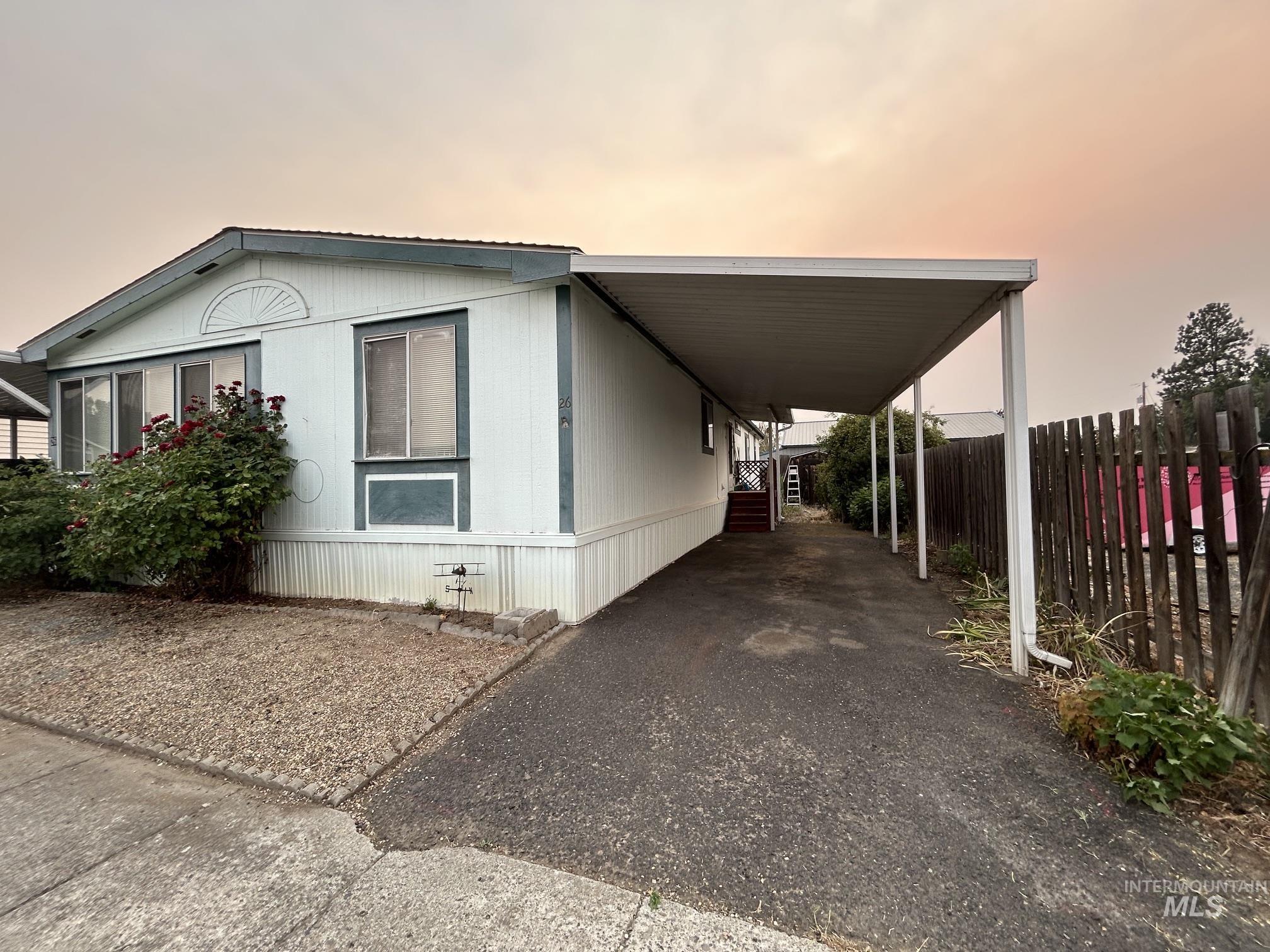 1430 Chestnut Street, Clarkston, Washington 99403, 3 Bedrooms, 2 Bathrooms, Residential For Sale, Price $99,500,MLS 98995478