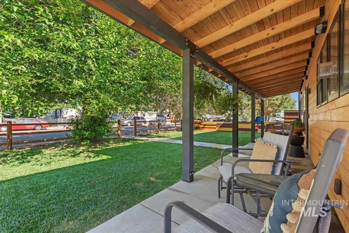 750 S 3rd W. B, Mountain Home, Idaho 83647, 4 Bedrooms, 2.5 Bathrooms, Residential For Sale, Price $409,999, 98995482